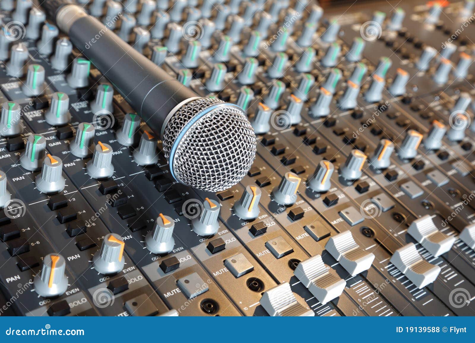 Microphone on a Mixing Desk Stock Photo - Image of studio, technology:  19139588