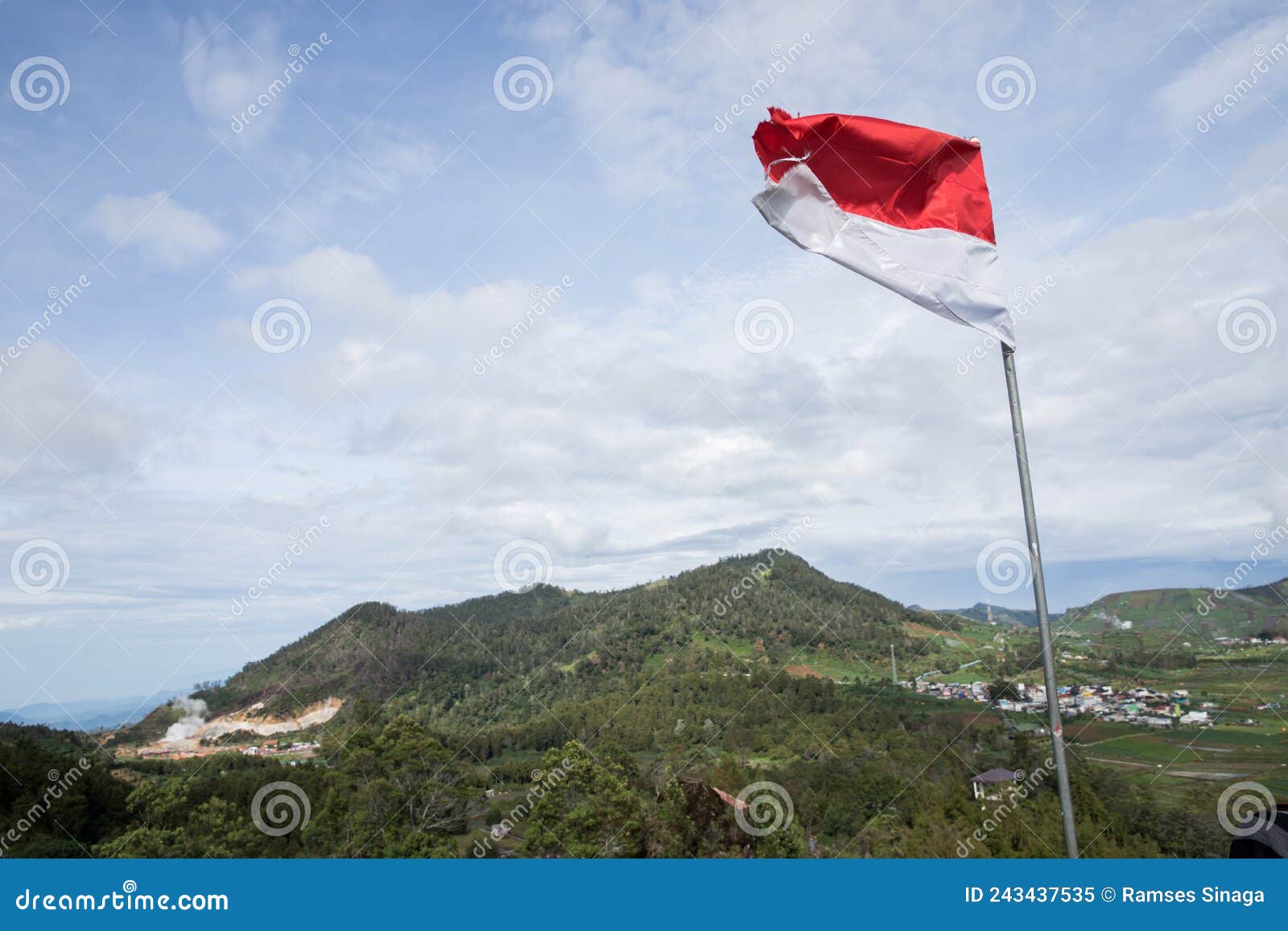 middle java dieng attractions peak views with falg