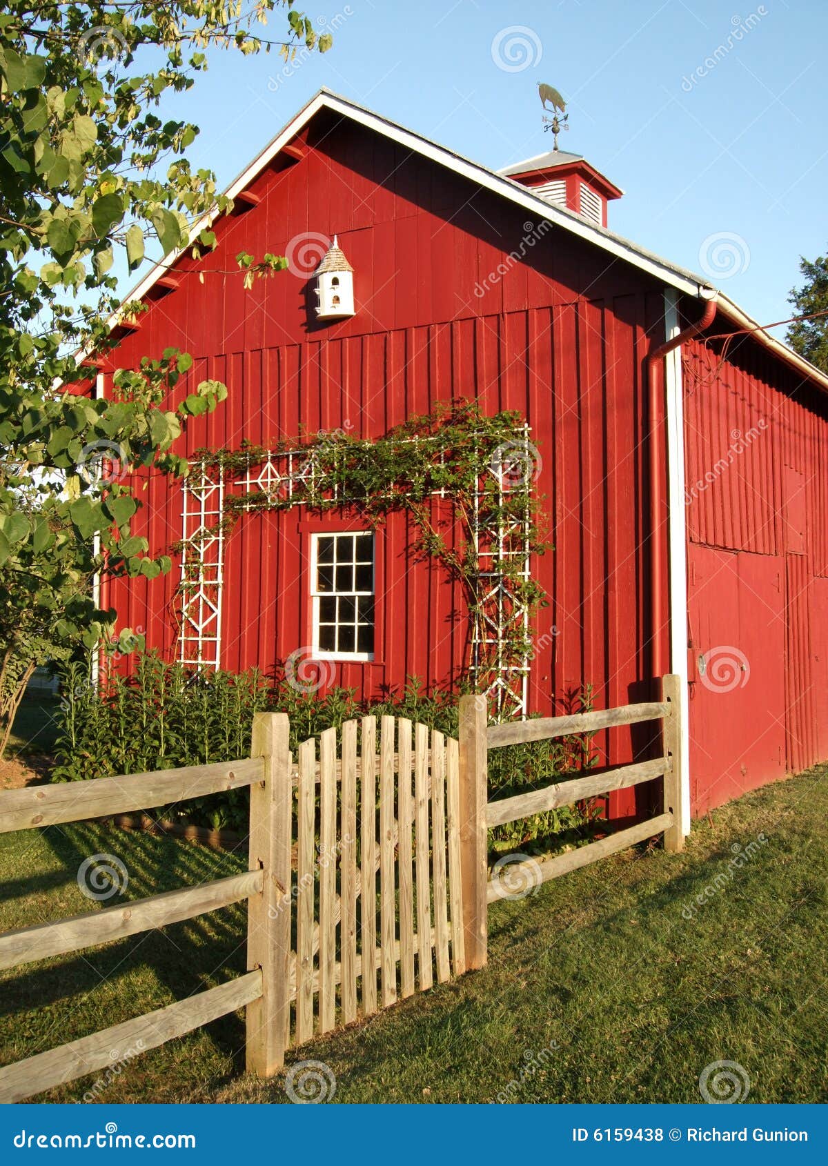 Middleburg Virginia Barn stock photo. Image of barn, tourism 6159438