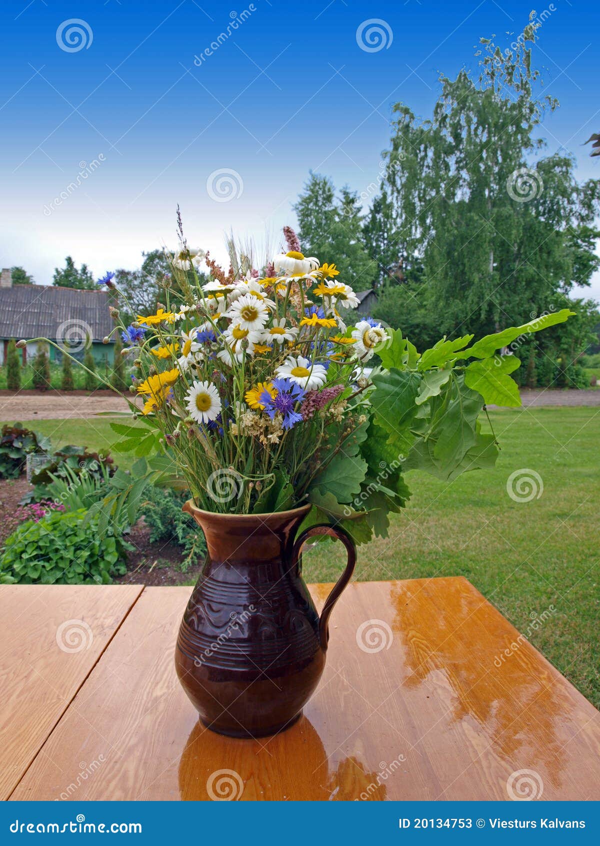 Midsummer flowers stock image. Image of country, bunch 20134753
