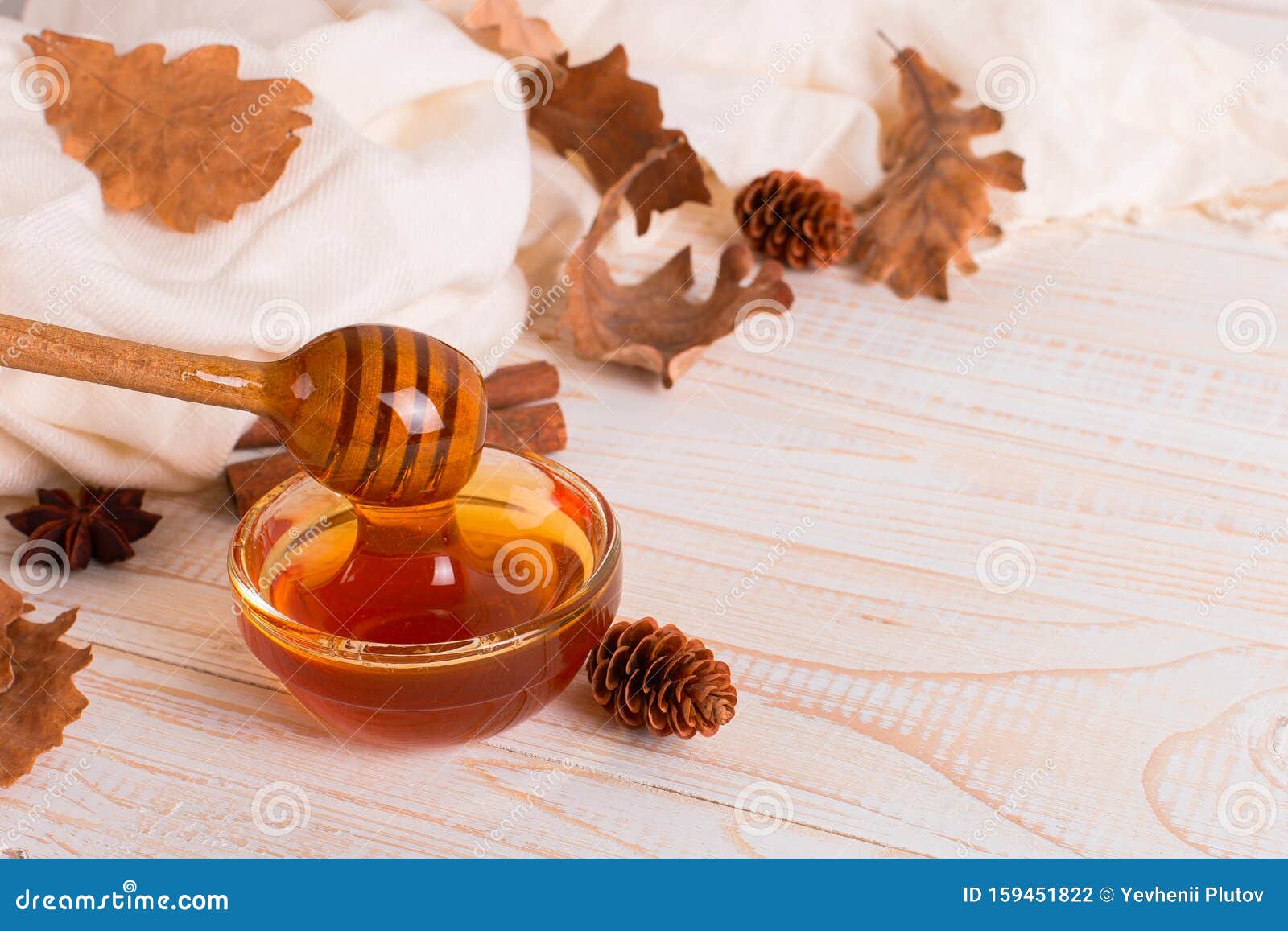 Miel rustica con palo de madera