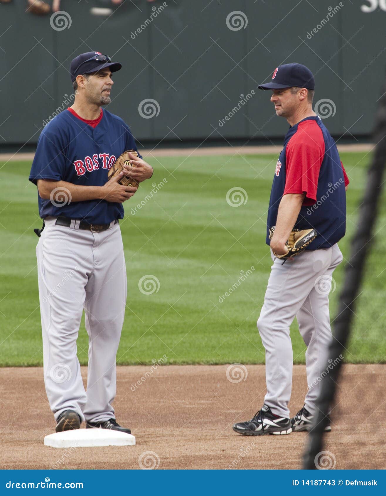 Mike Lowell editorial stock photo. Image of yards, practice - 14187743