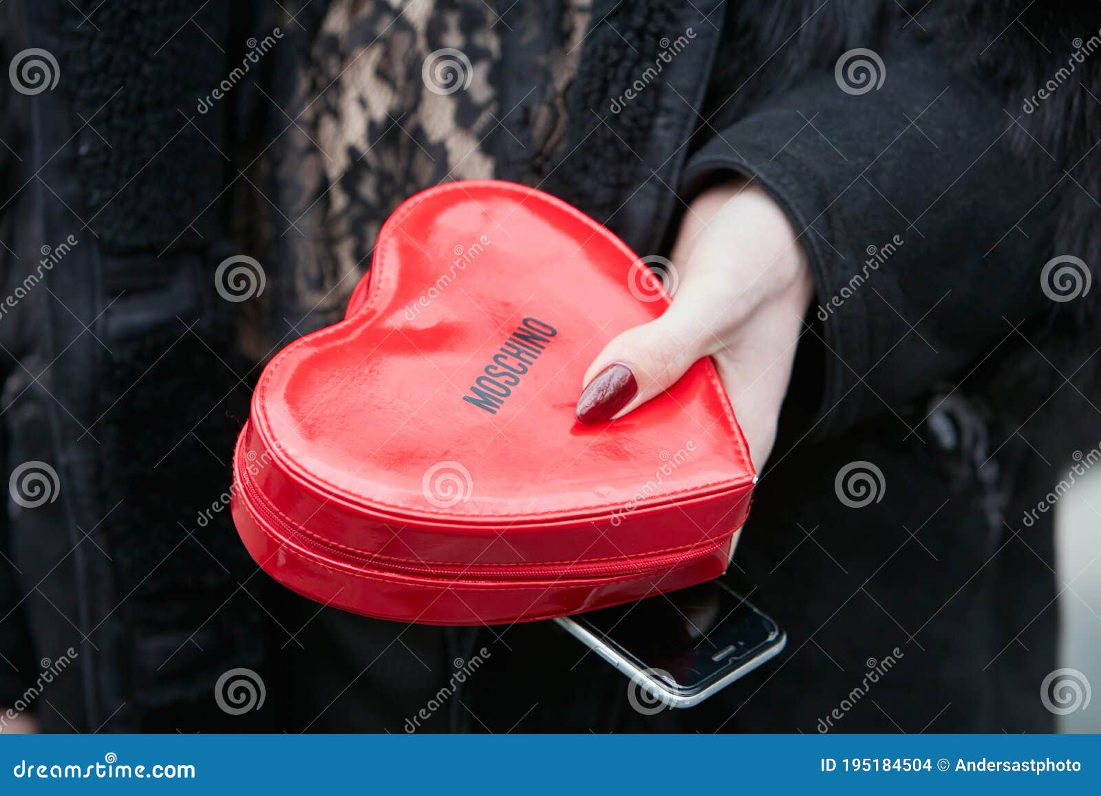 moschino heart shaped bag