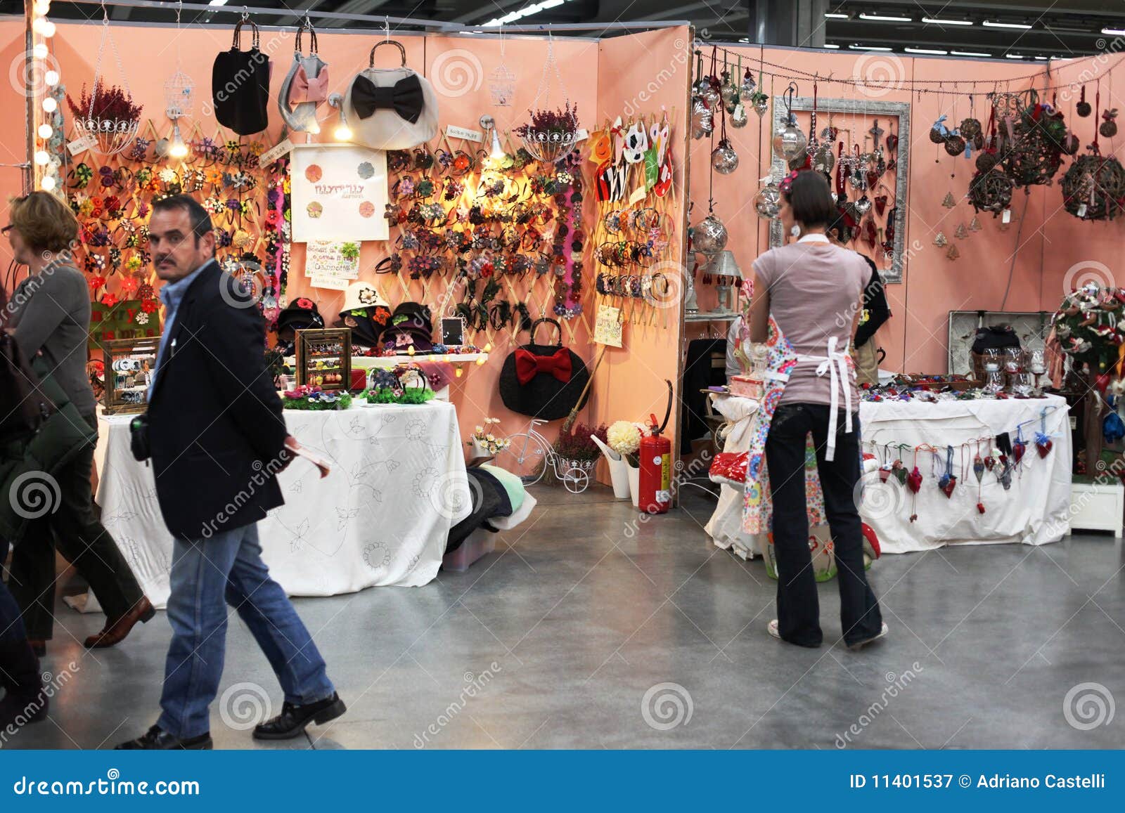 Milan hobby show 2009 editorial photography. Image of creativity 11401537