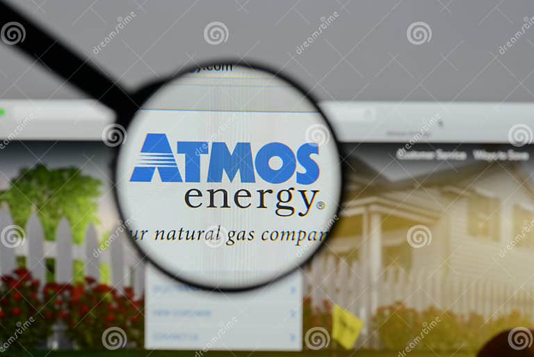 milan-italy-august-10-2017-atmos-energy-logo-on-the-website