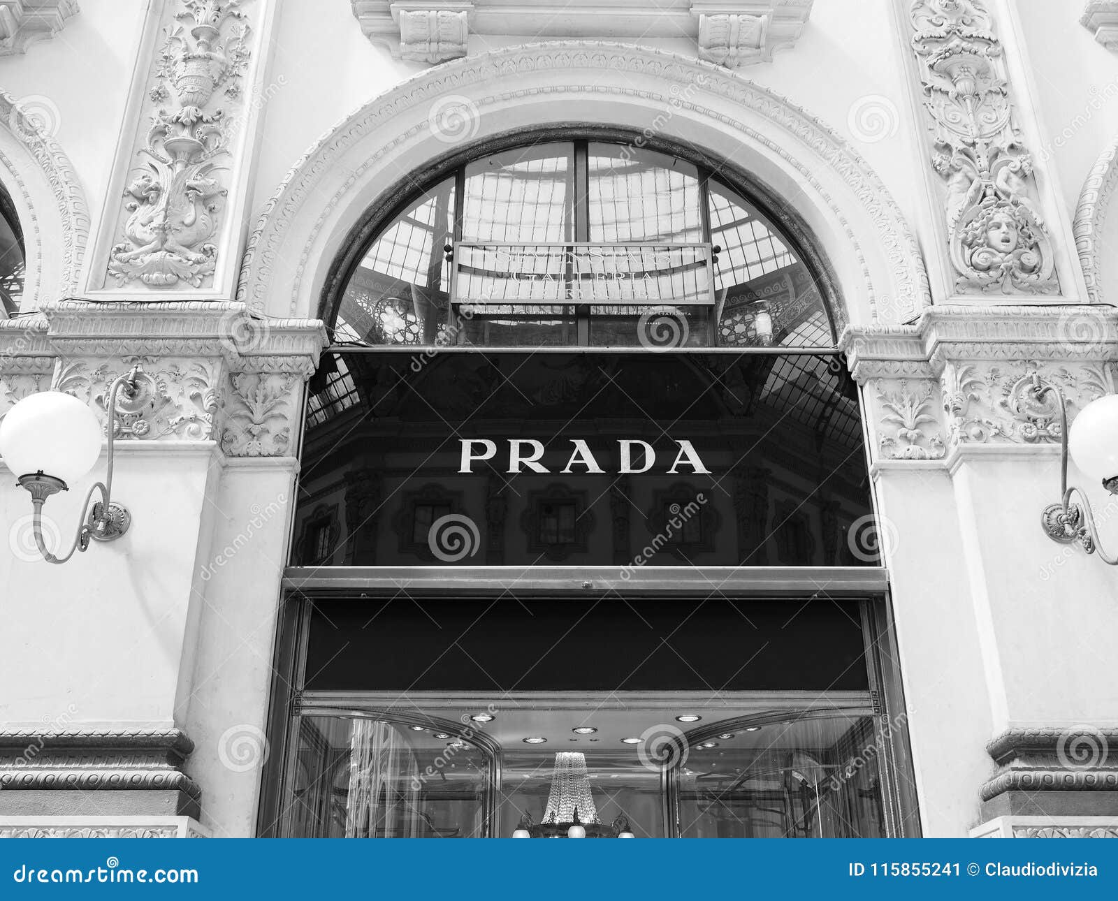 Prada Store in Milan, Black and White Editorial Photo - Image of milan,  lombardy: 115855241