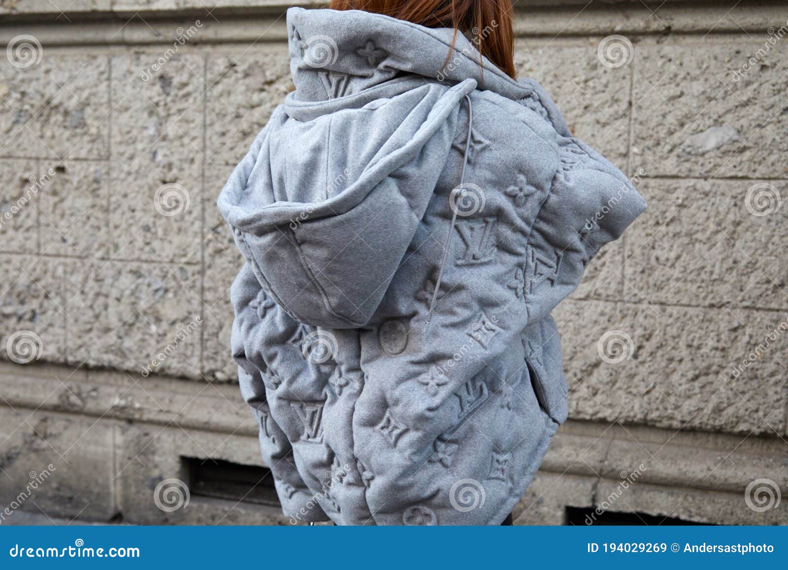 Woman with Louis Gray Jacket with Logo Relief before Reshake Fashion Show, Milan Fashion Editorial Image - Image of look, louis: 194029269