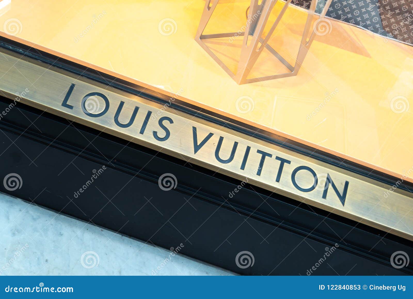 Louis Vuitton Store Exterior Editorial Stock Photo - Image of exterior, french: 122840853