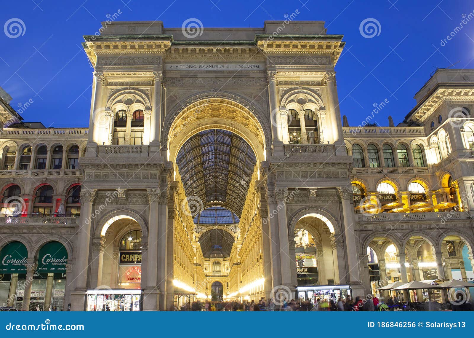 Milan, Italy - May 03, 2017: Glass Dome of Galleria Vittorio Emanuele ...