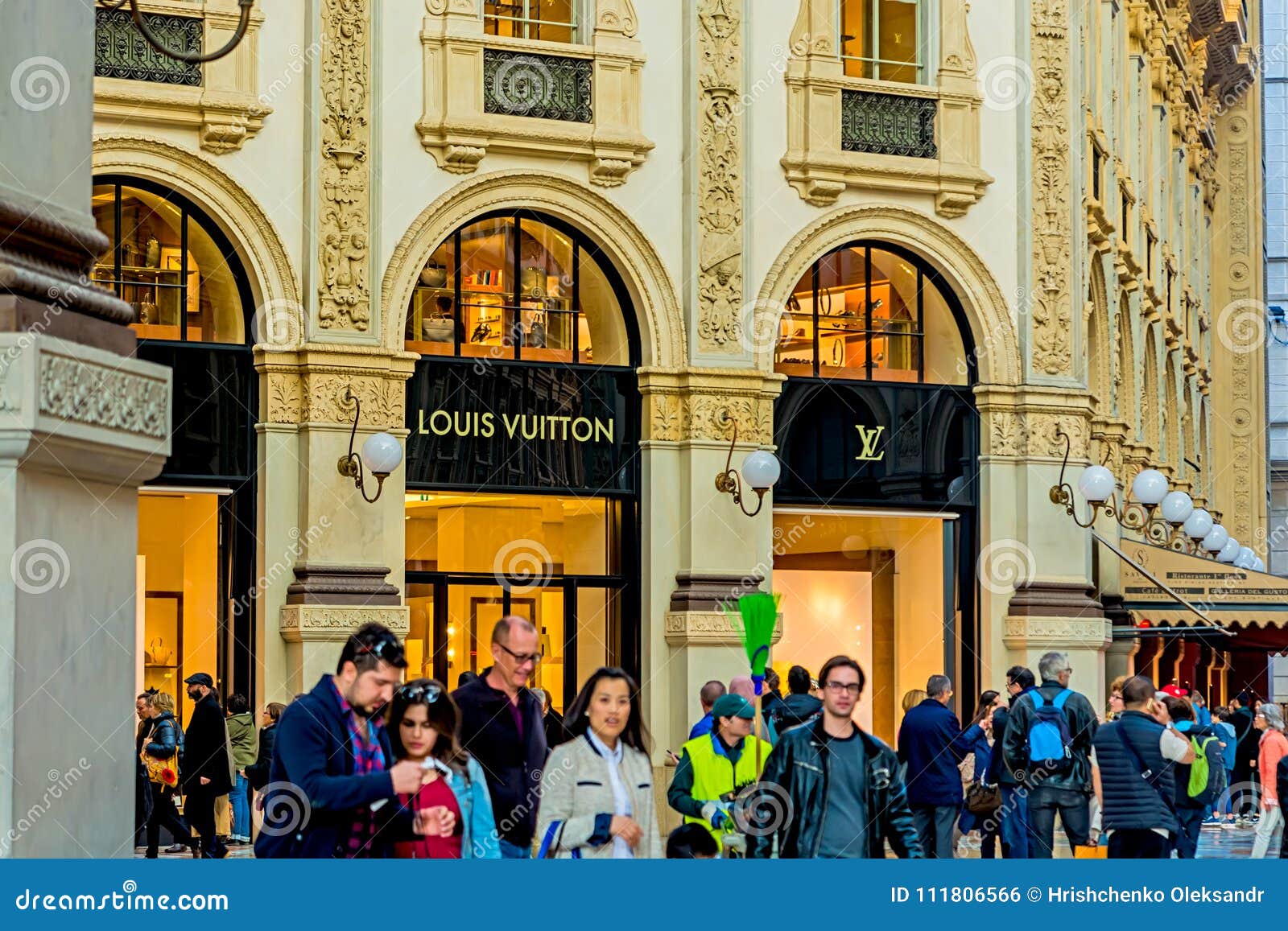 Milan, Italy - October 19th, 2015:Trendy Boutique Louis Vuitton In Milan In Duomo Editorial ...