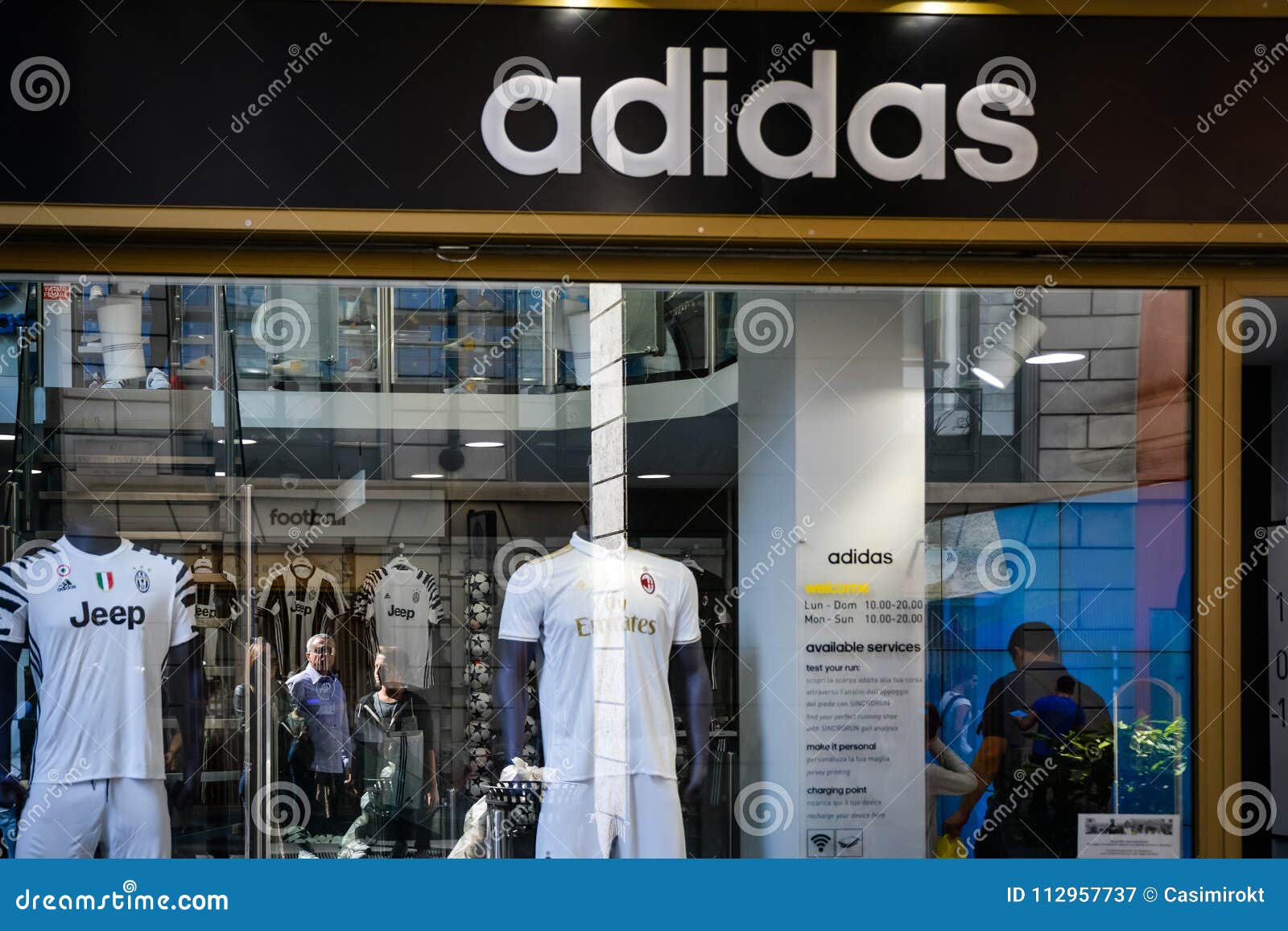 adidas duomo milan