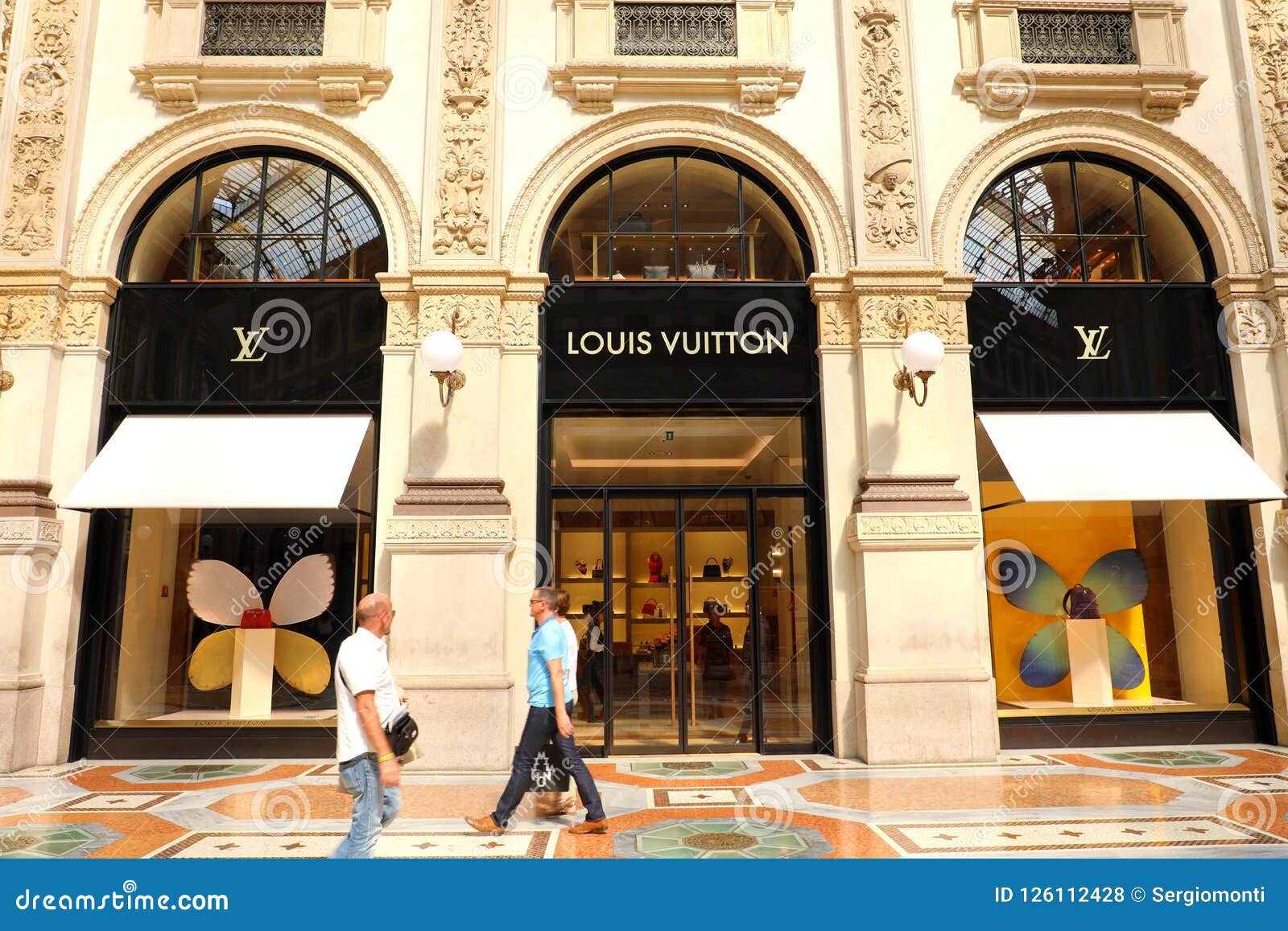 MILAN, ITALY - SEPTEMBER 10, 2018: Facade of Louis Vuitton Store Editorial  Stock Photo - Image of boutique, louis: 126112428