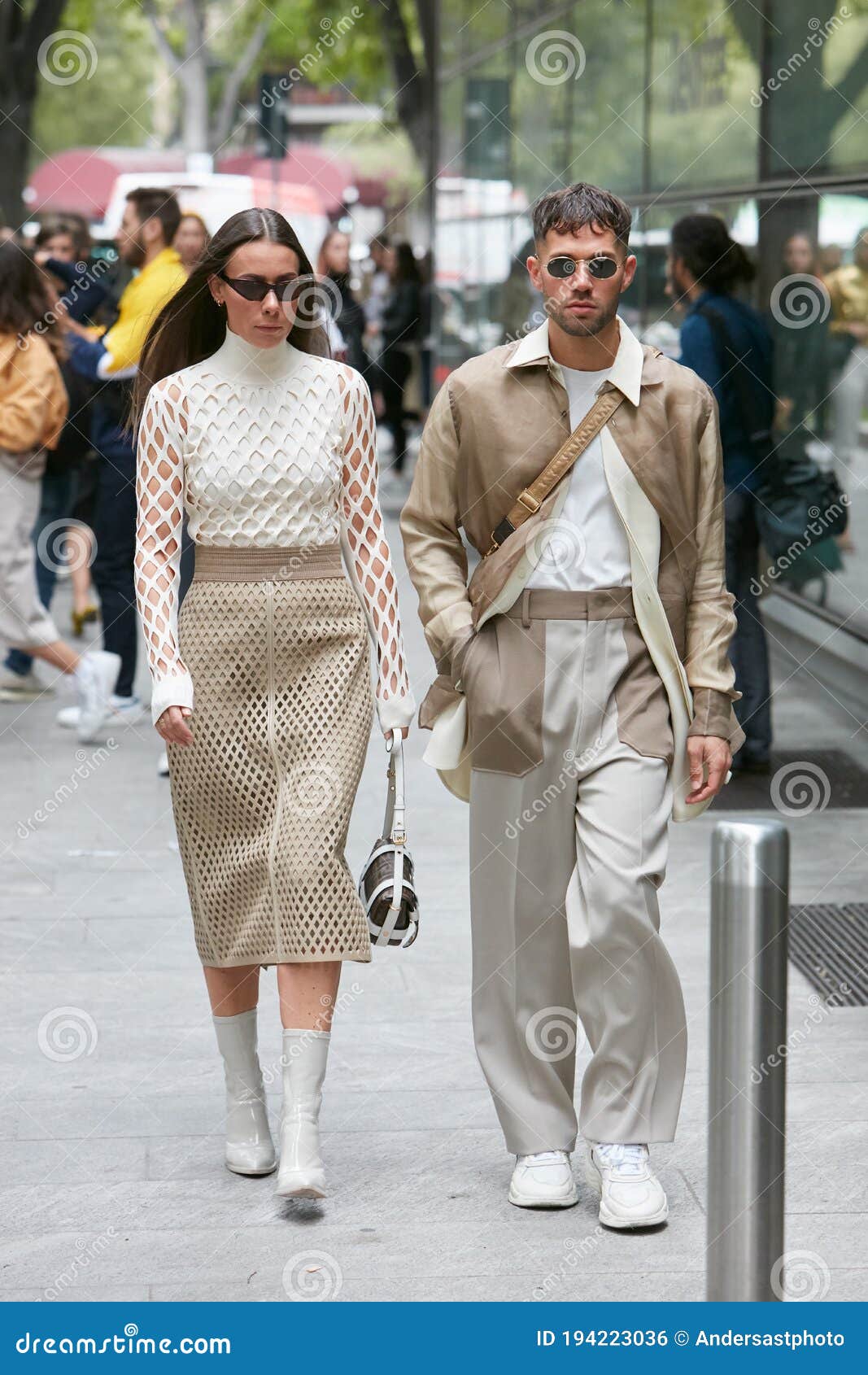 Woman and Man Walking in Beige Color Outfit Walking before Emporio Armani  Fashion Show, Milan Editorial Photo - Image of walking, look: 194223036