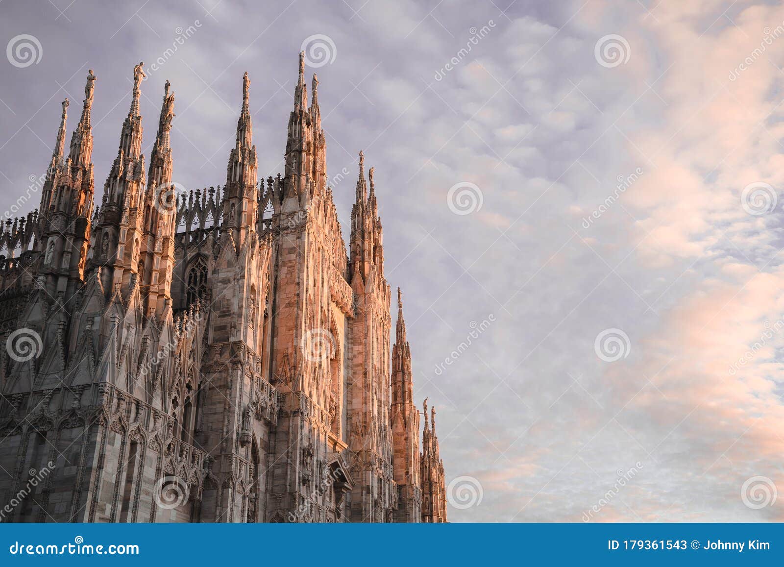 The Side View of Duomo Di Milano with Sunset Stock Image - Image of church,  milano: 179361543