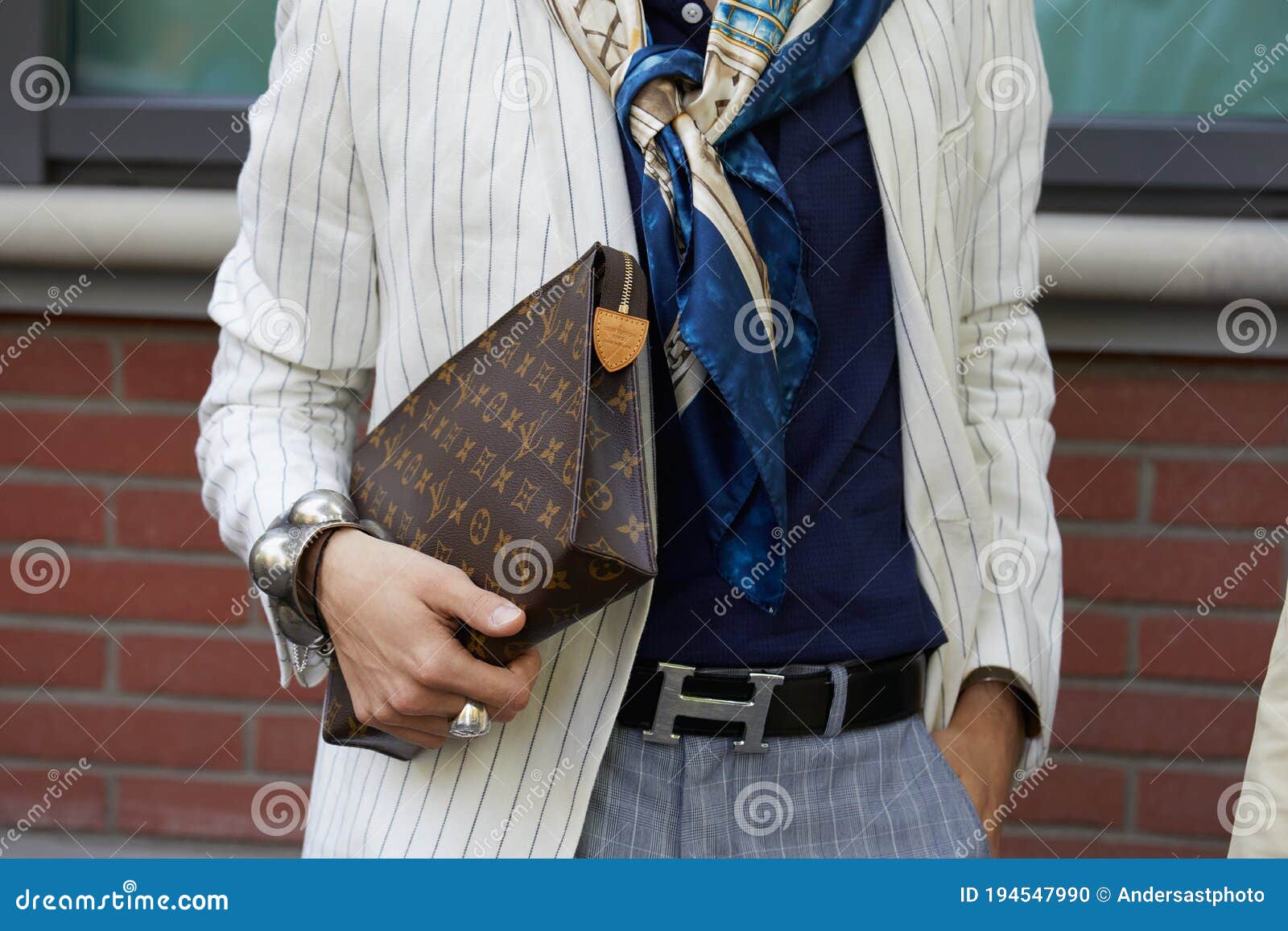 men street style men louis vuitton belt outfit