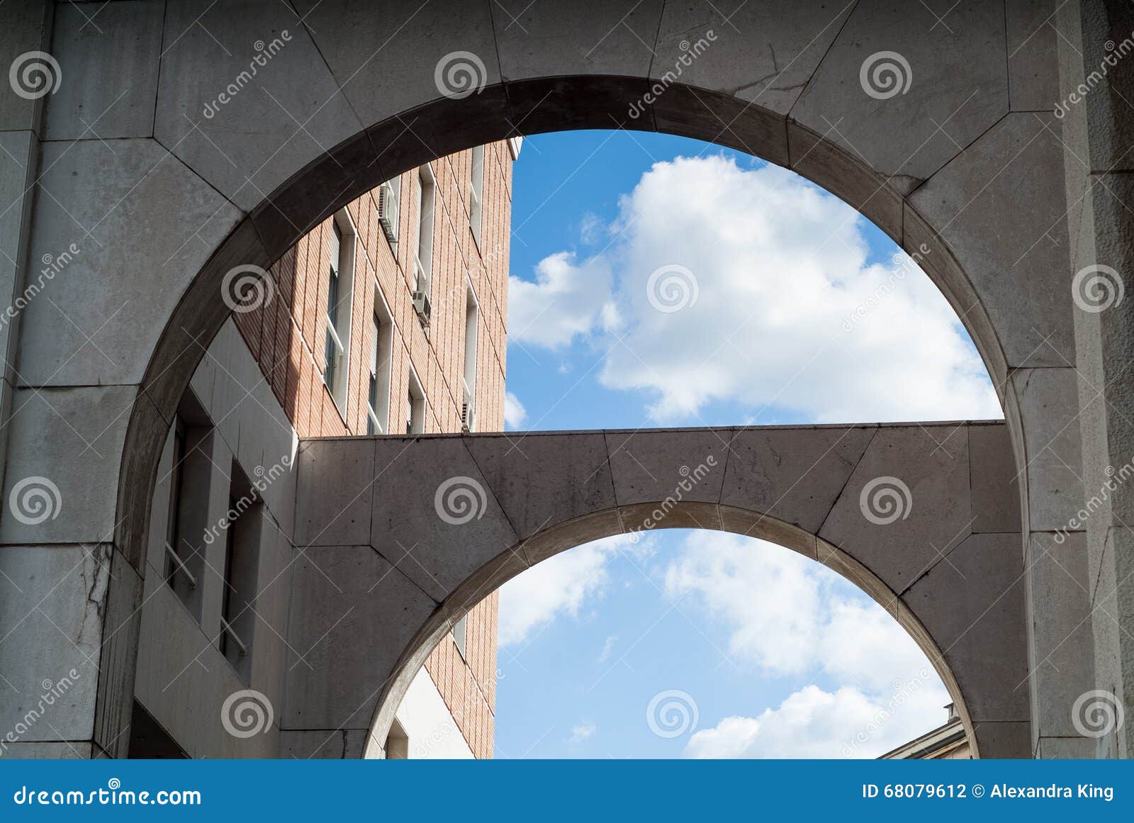 milan's piazza d'affari