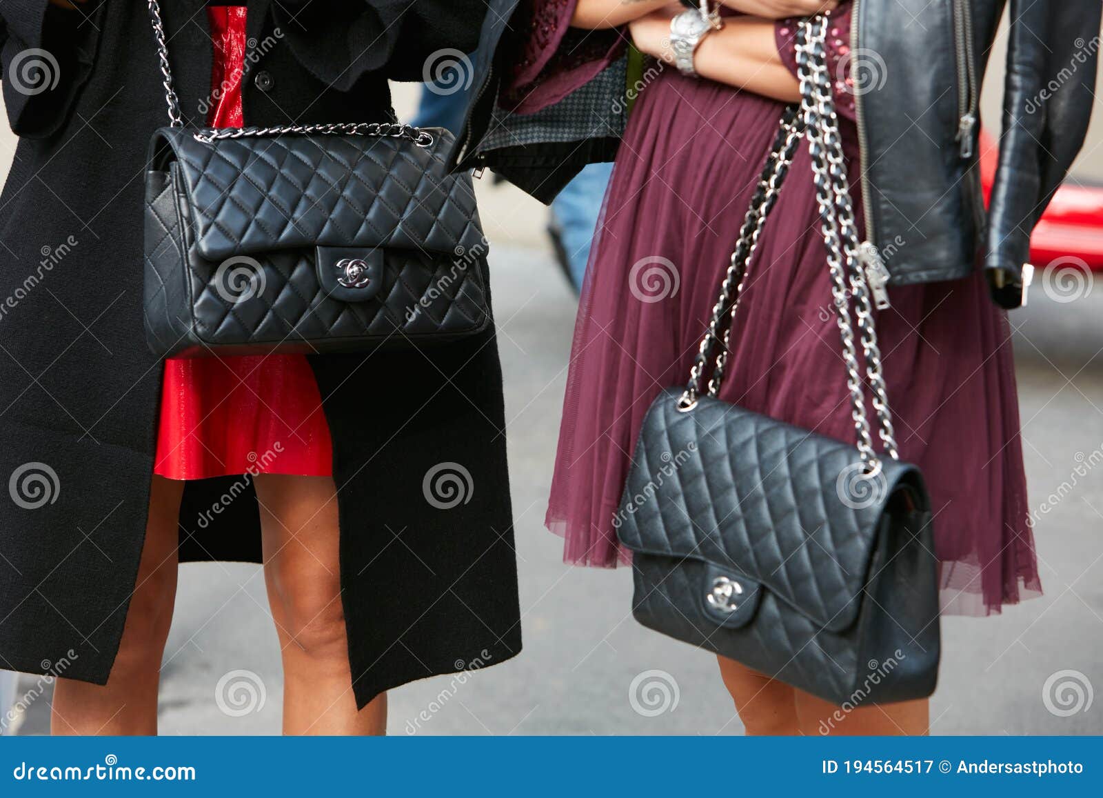Woman with chanel bag hi-res stock photography and images - Page 6 - Alamy
