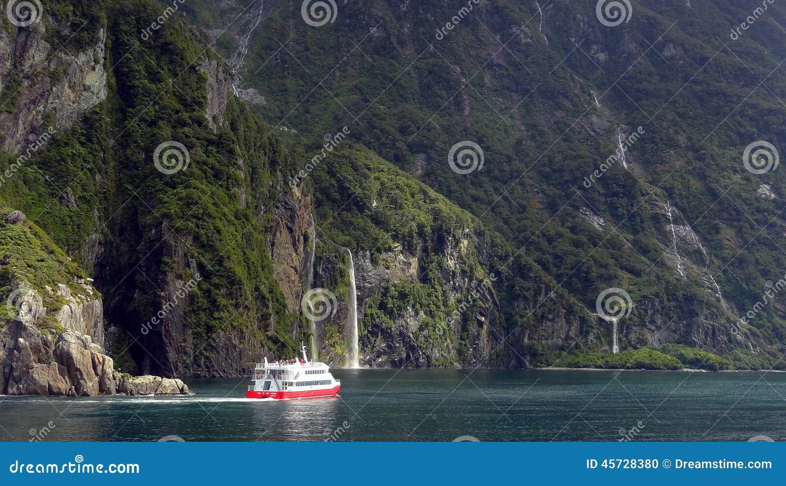 milford sound, new zealand