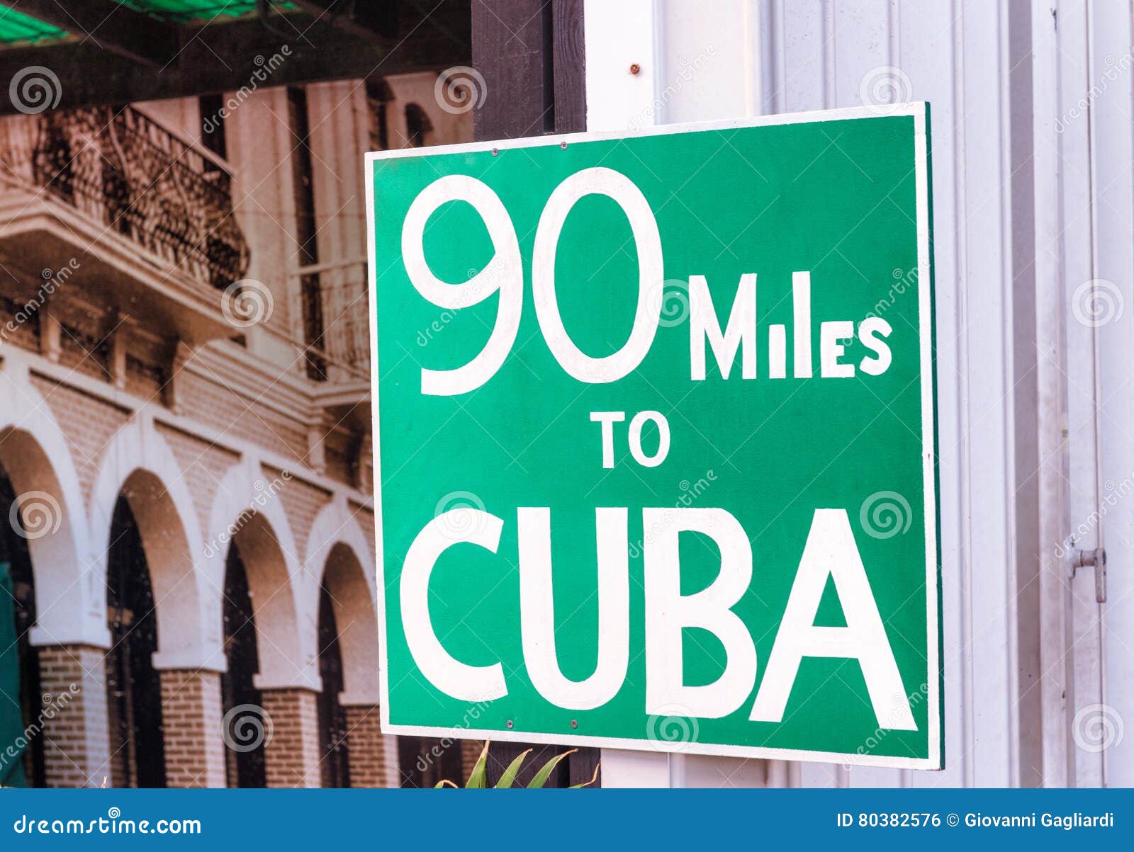 90 Milhas à Rua Famosa De Cuba Assinam Dentro Key West, FL Foto de