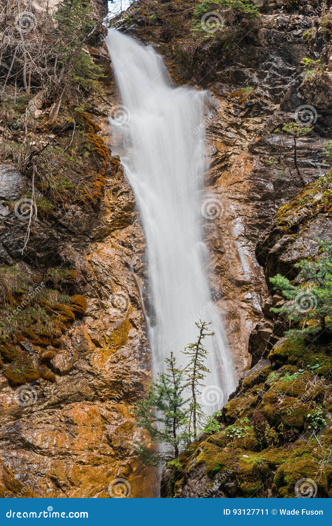 Mill Falls 1 stock image. Image of front, montana, waterfall 93127711