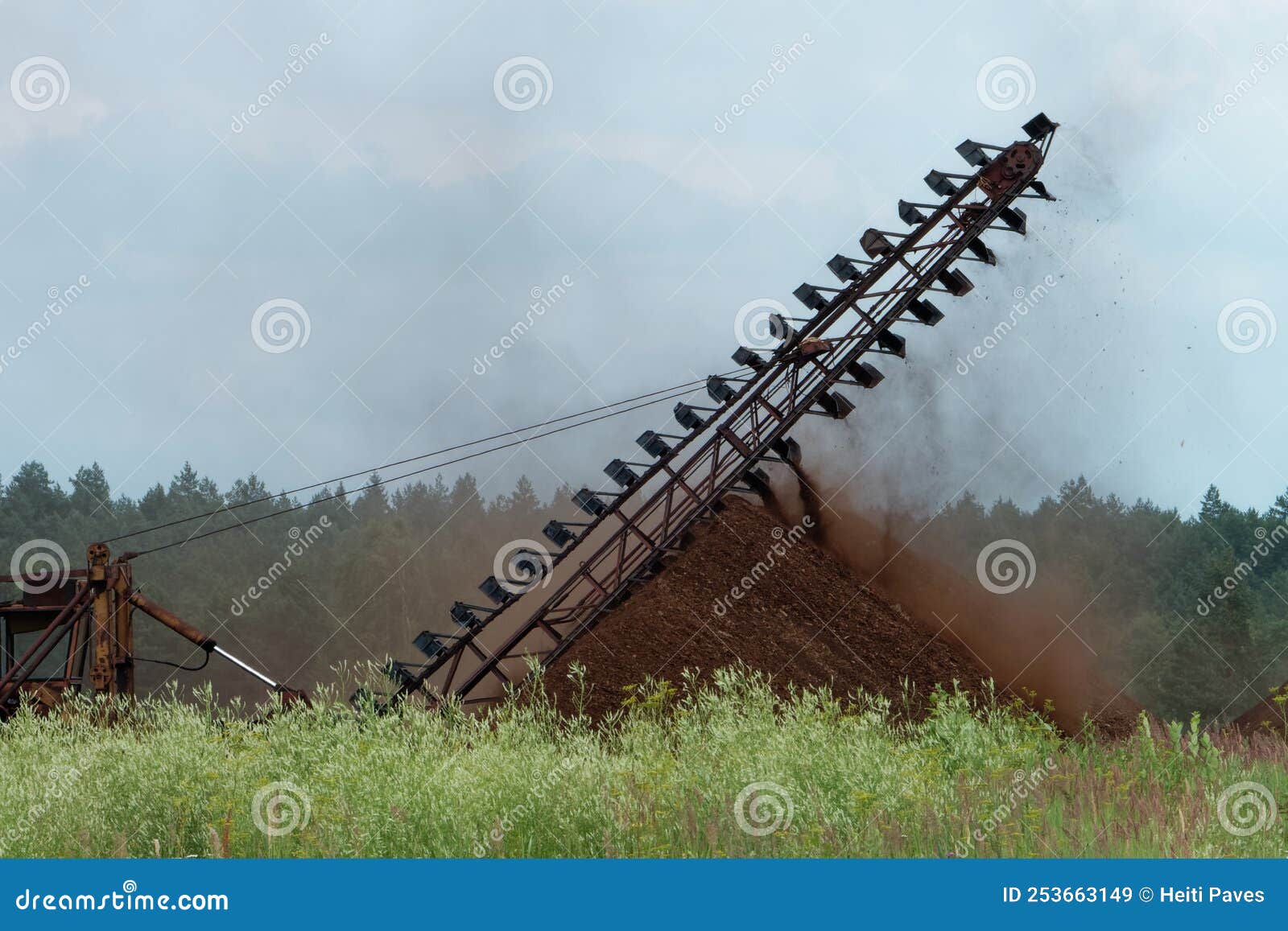 milled peat production using steel belt conveyor