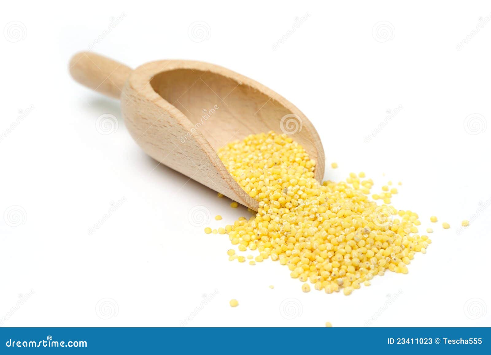 Millets na colher imagem de stock. Imagem de seco, alimento 23411023