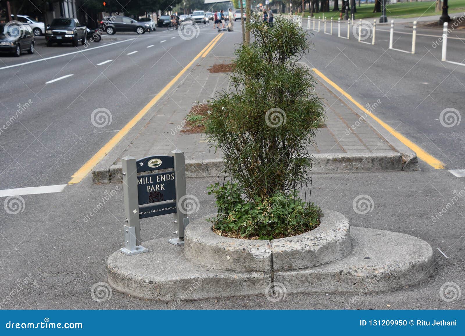 Mills End Park in Portland, Oregon Redaktionelles Bild Bild von stadt