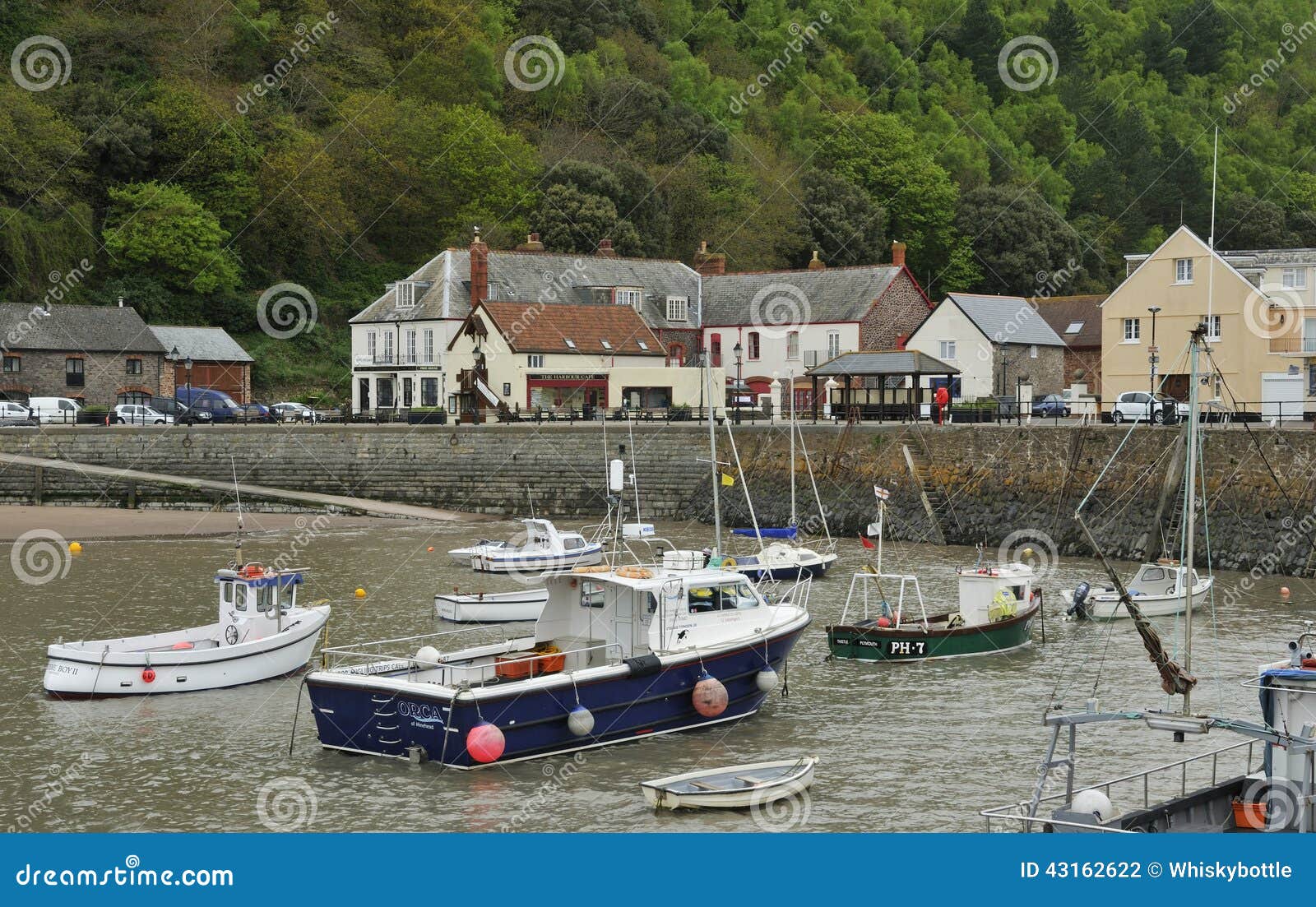 Minehead Harbour editorial photography. Image of boats 43162622