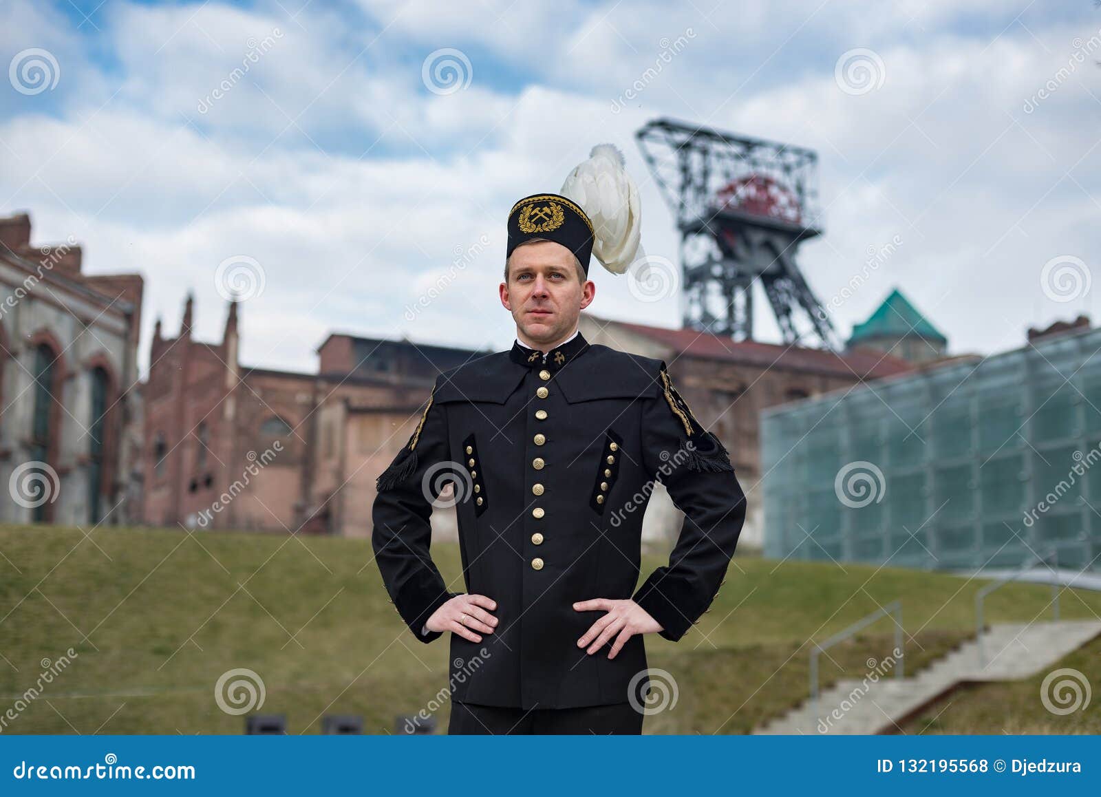 Minero De Carbón Negro En Uniforme Del Desfile De La Gala Foto de ...