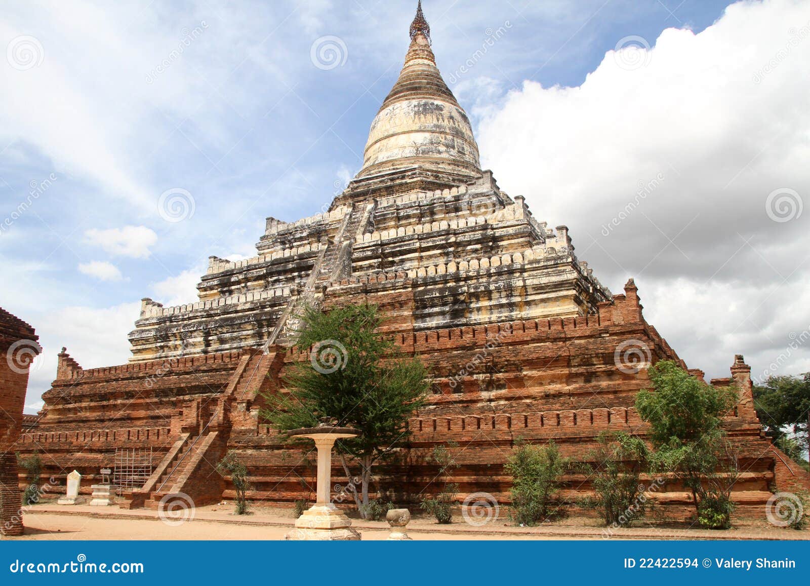Mingala zedi stock photo. Image of mingala, monument 22422594