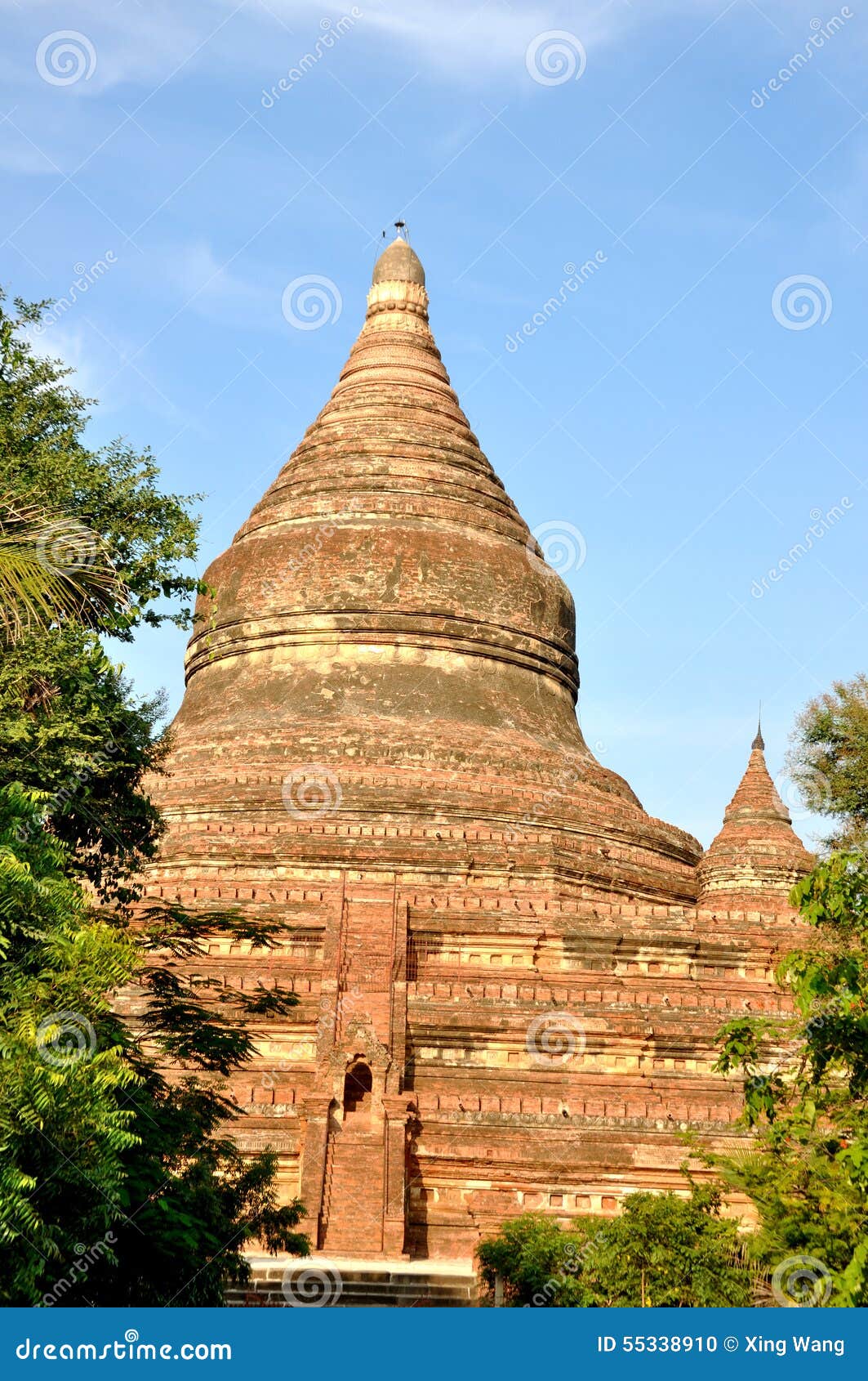 mingalazedi pagoda in bagan, myanmar