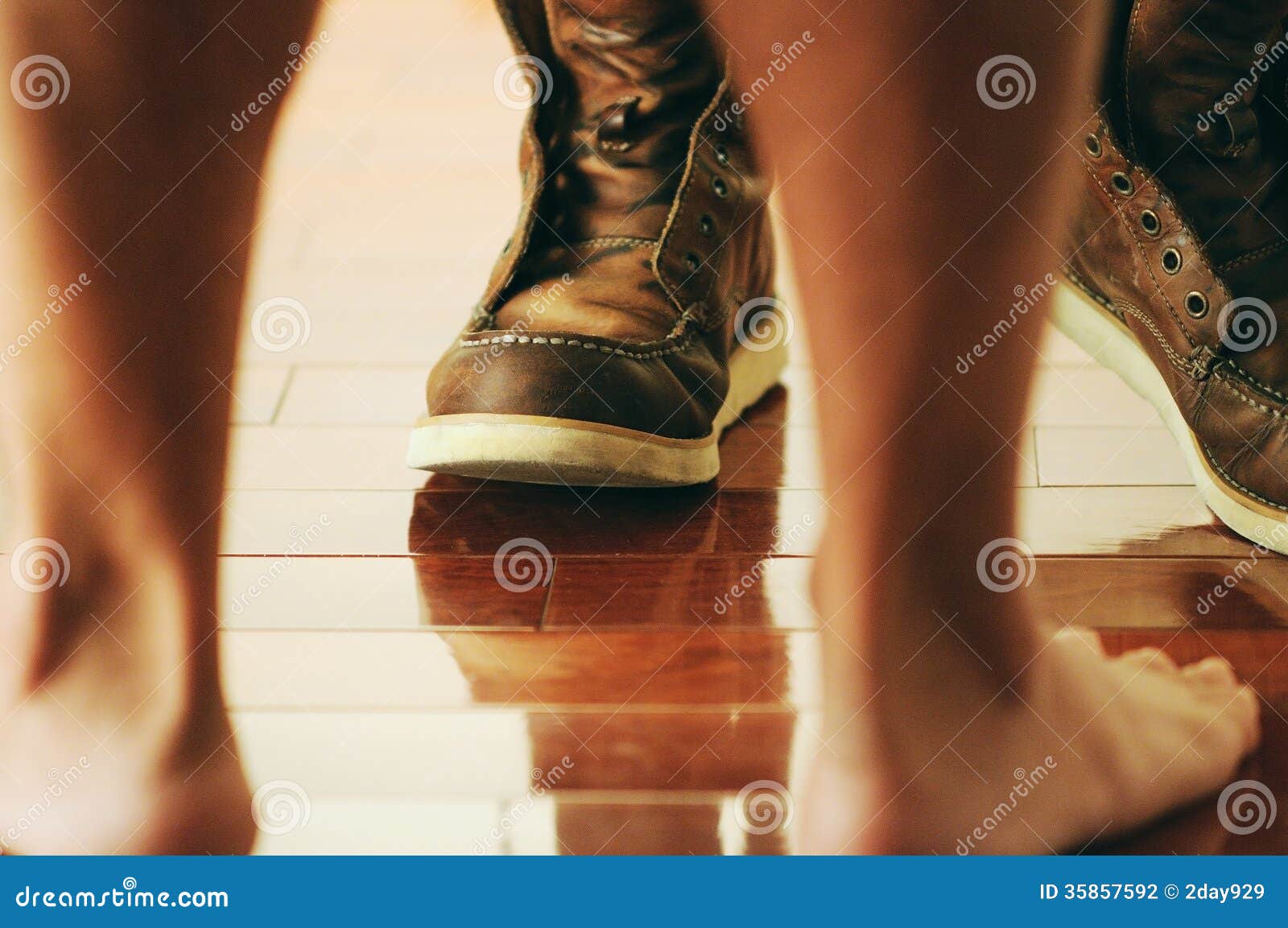 Minhas botas. Imagem do homem e das suas botas.
