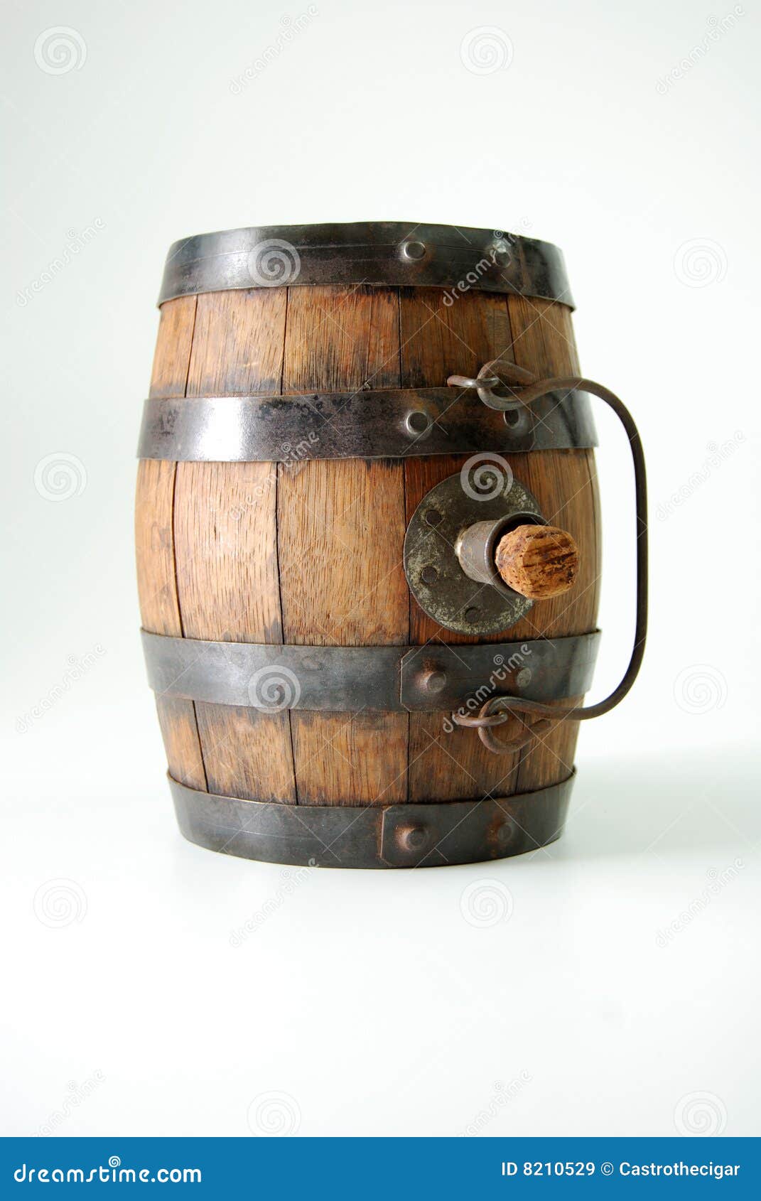 Mini barril de madera imagen de archivo. Imagen de francia - 8210529