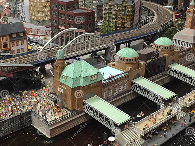 Miniatur Wunderland in Hamburg, Deutschland Redaktionelles Foto Bild von boot, gebäude 76758621