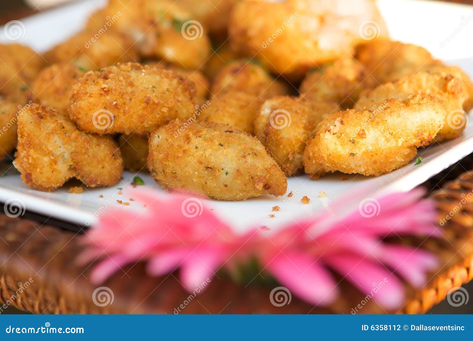 An image of miniature gourmet crab cakes