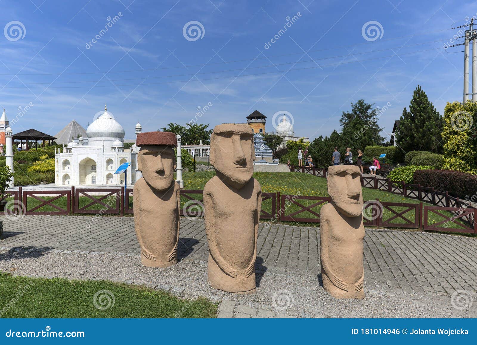 Miniature Park, Small Replica of Moai Statue from Easter Island, Inwald,  Zator, Poland Editorial Photo - Image of mini, miniature: 181014946