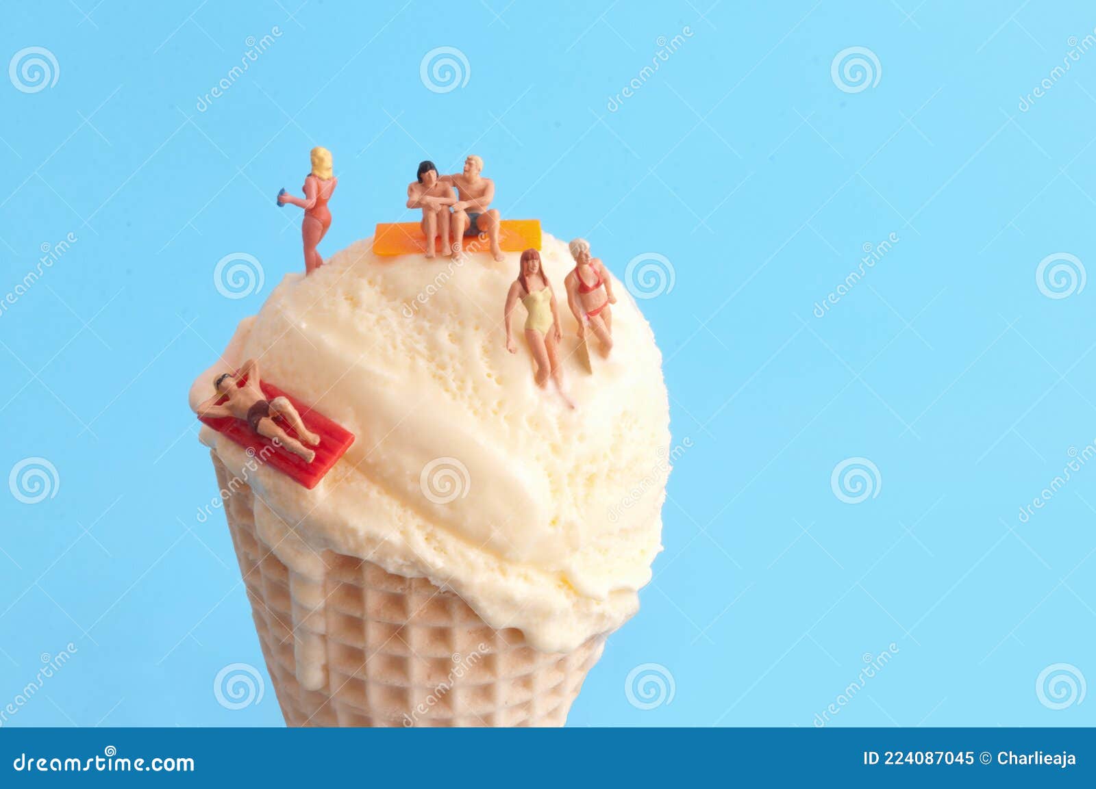 smmer sunbathers in ice cream
