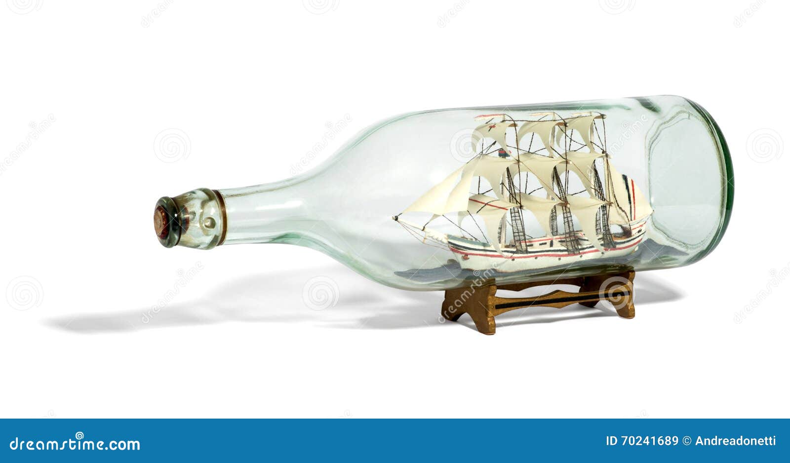 breuk repetitie Echt niet Miniatuur Lang Die Schip Met Zeilen in Een Fles Worden Gemonteerd Stock  Afbeelding - Image of traditioneel, fles: 70241689