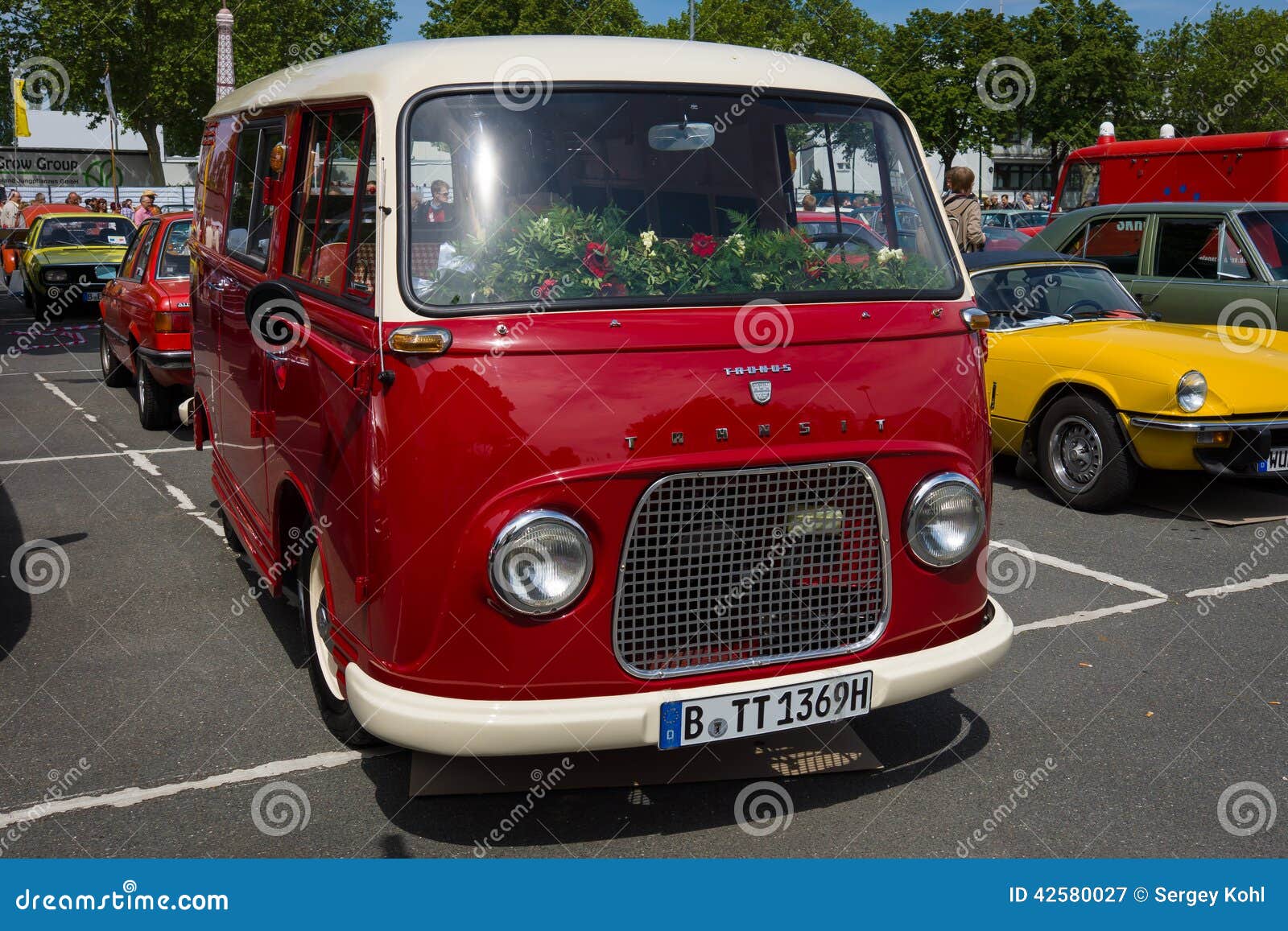 Minibus Ford Taunus Transit Ford Fk 1000 1250 Editorial Photography Image Of Ancient Auto