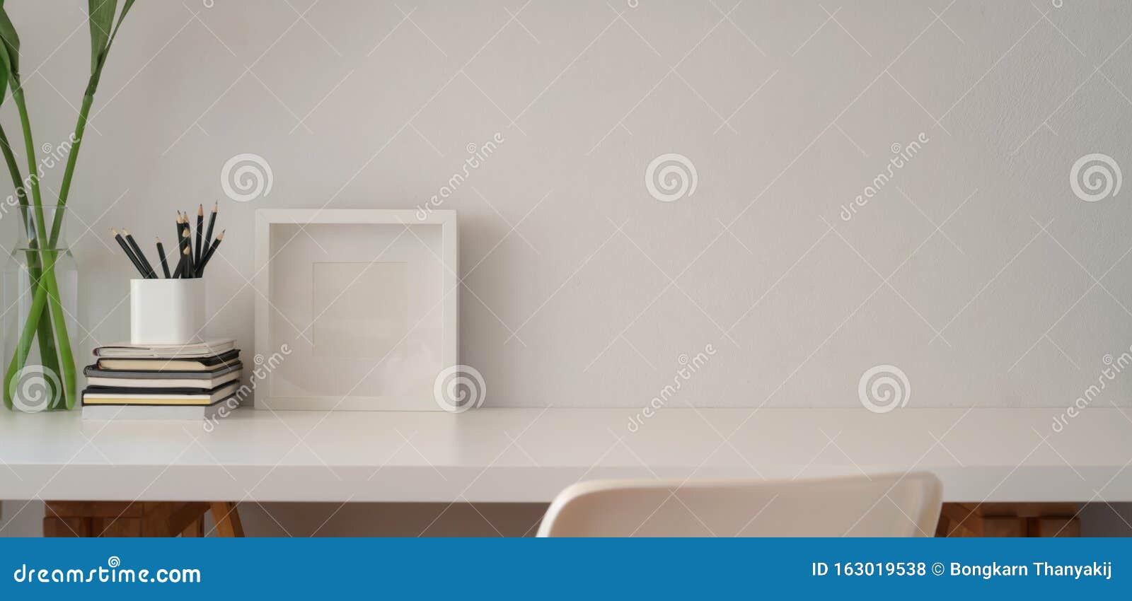 174,534 Office Room Background Stock Photos - Free & Royalty-Free Stock  Photos from Dreamstime
