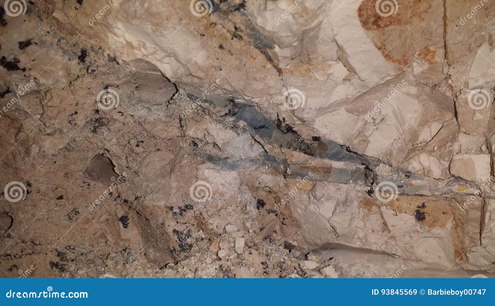 Mining for Opals and Mining Life in the NSW Outback Opal Fields, New