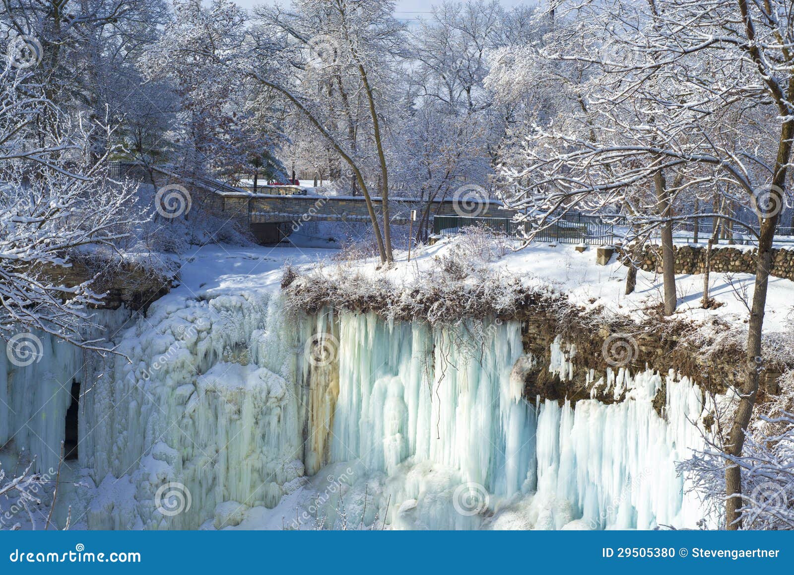 minnehaha falls, footbridge, winter