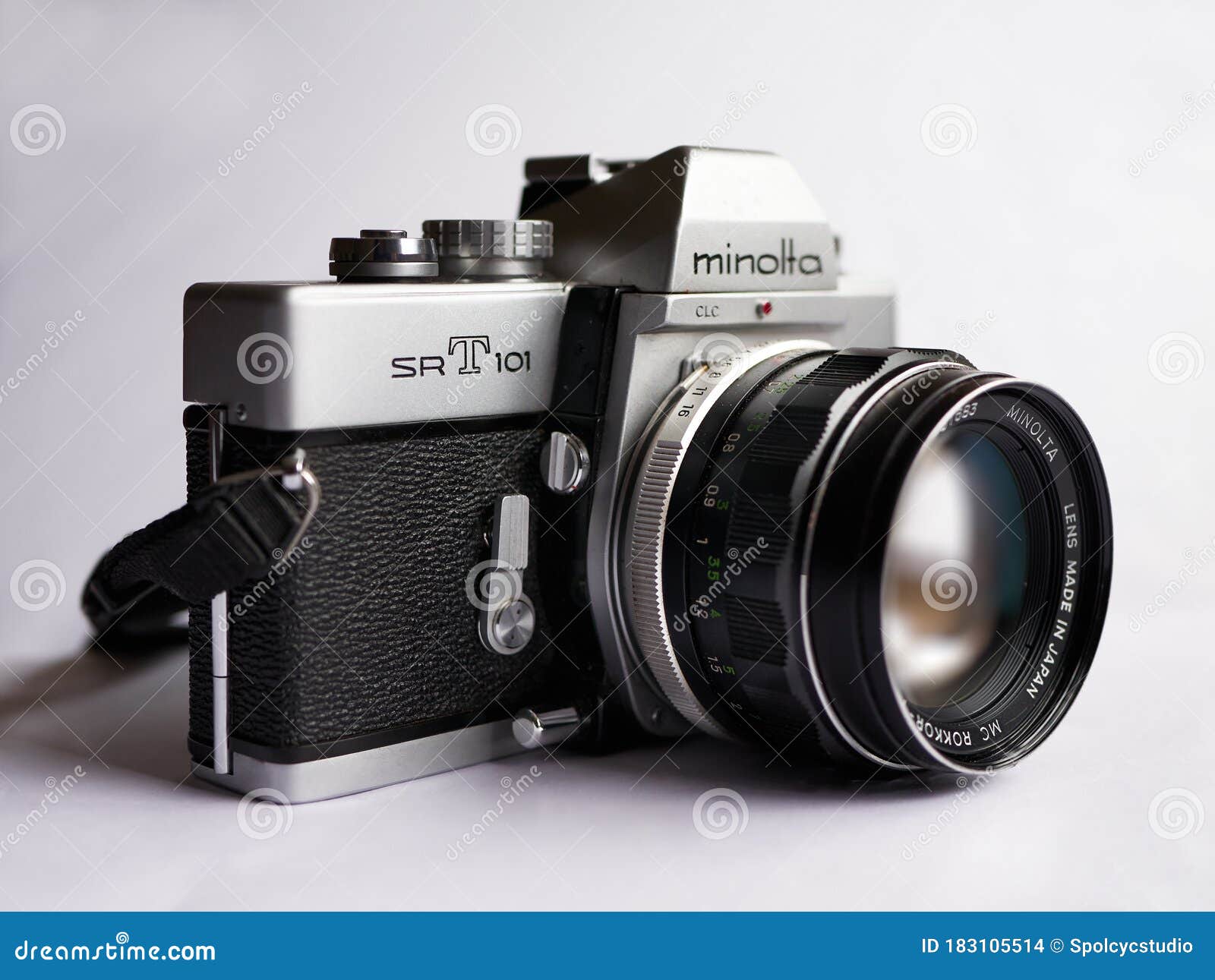 minolta sr-t 101 with mc rokkor-pf 1:1.4 f=58mm vintage 35mm analog film camera