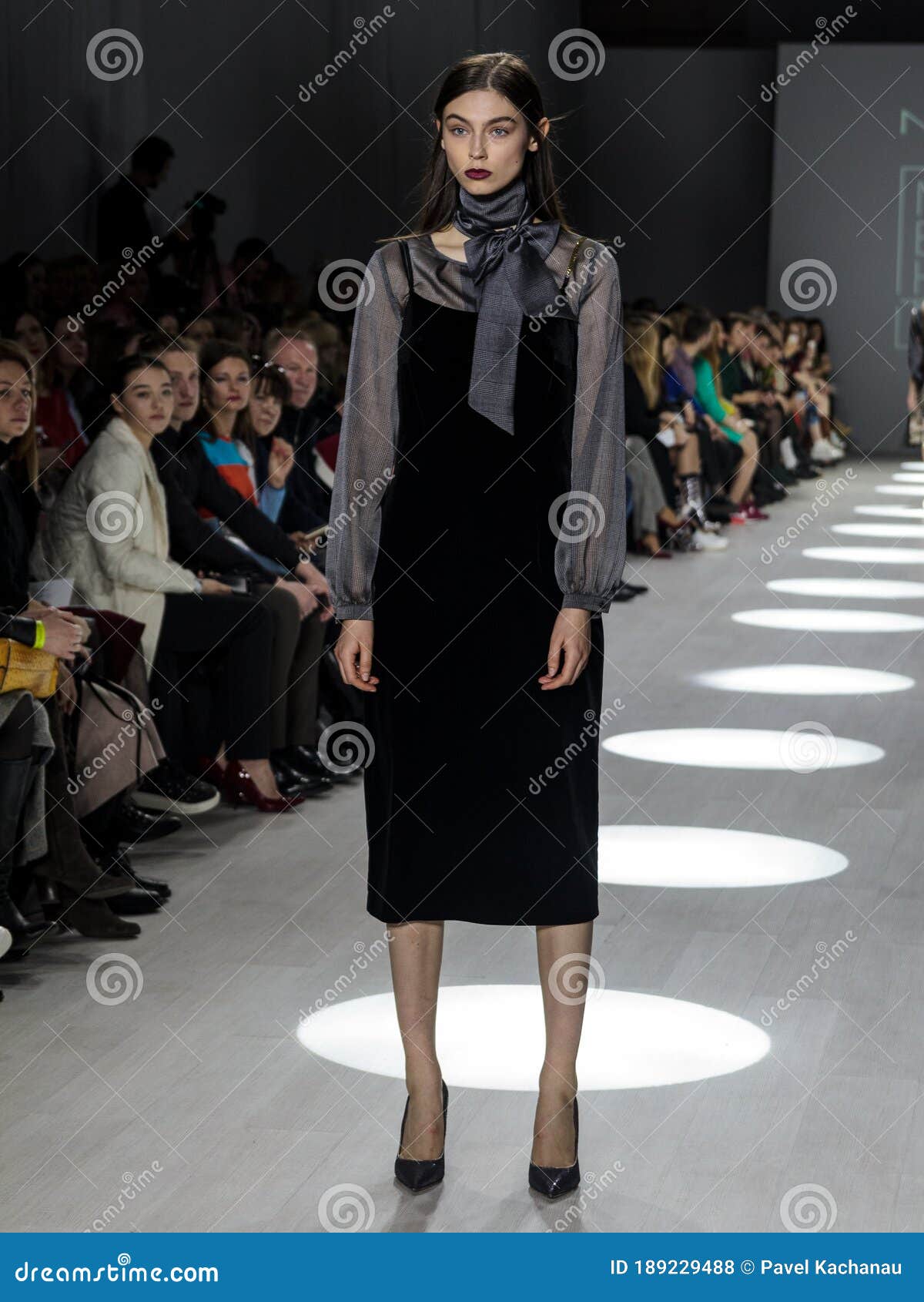 The Model is on the Catwalk at the Fashion Show Editorial Stock Photo ...