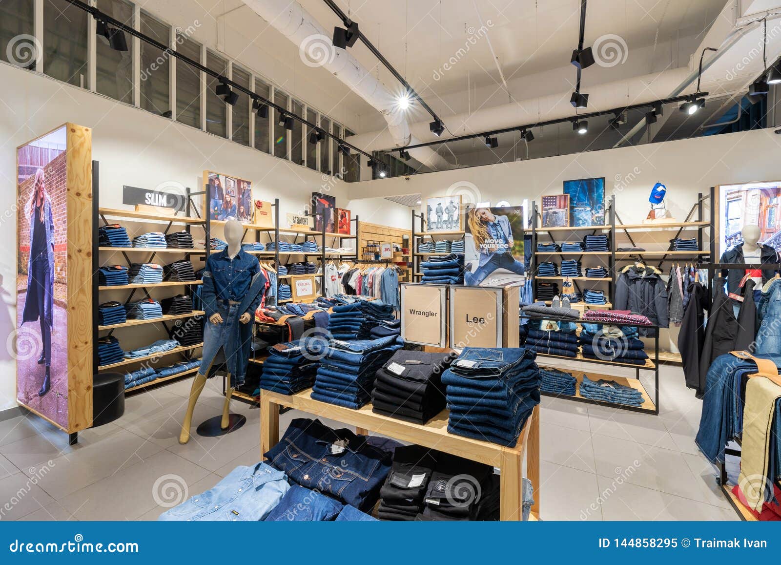 Minsk, Belarus - March 26, 2018: Interior Shot of Levis Shop Editorial  Image - Image of editorial, interior: 144858295