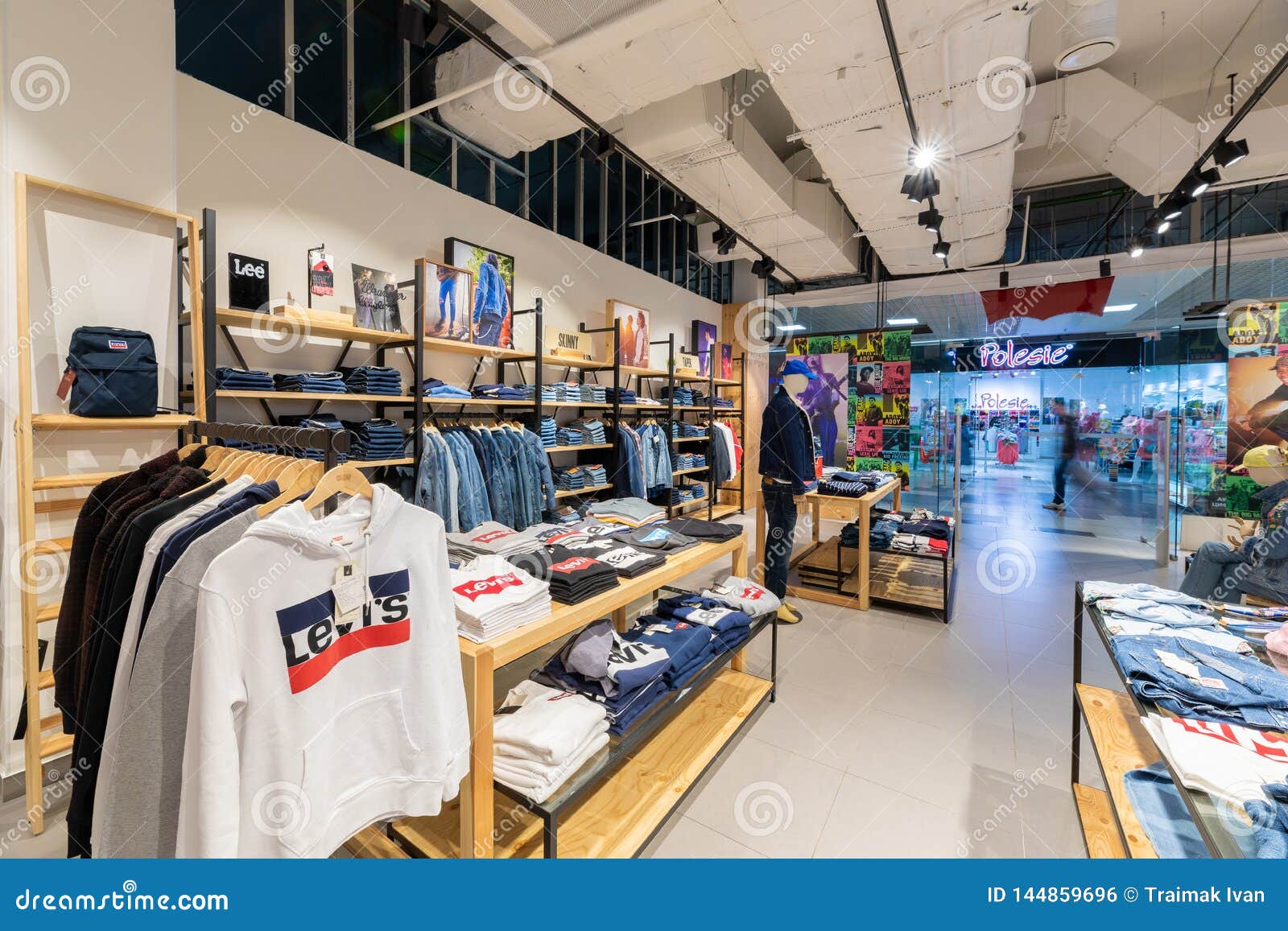 Minsk, Belarus - March 26, 2018: Interior Shot of Levis Shop Editorial  Photo - Image of products, retail: 144859696