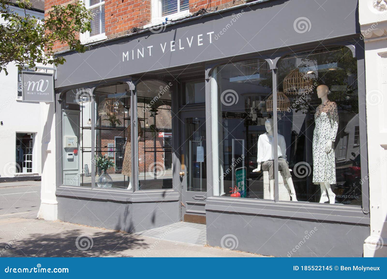 omroeper baai nicotine The Mint Velvet Shop in Marlow, Buckinghamshire in the United Kingdom  Editorial Image - Image of great, britain: 185522145