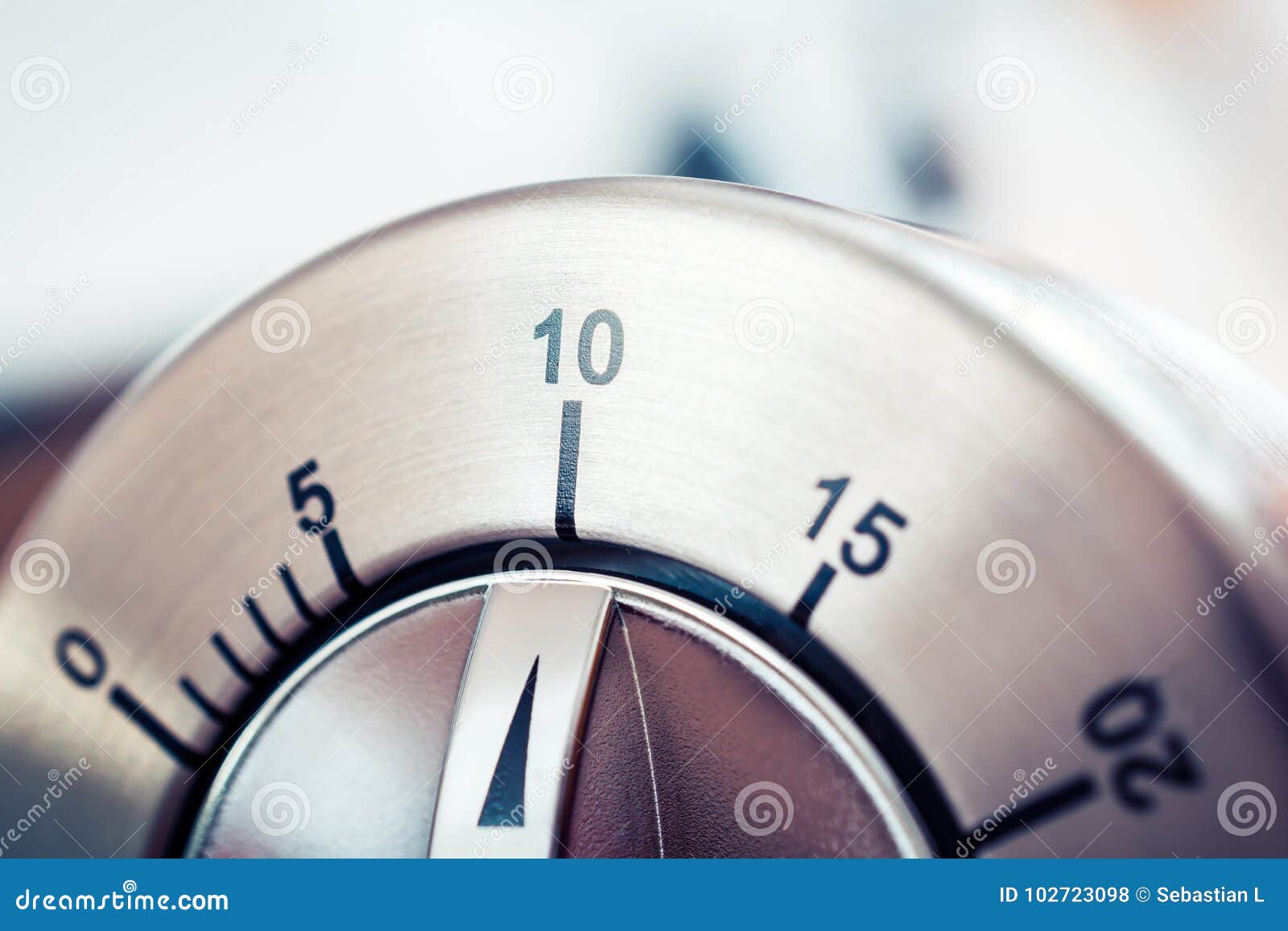 10 minutes analog chrome kitchen timer stock photo image of