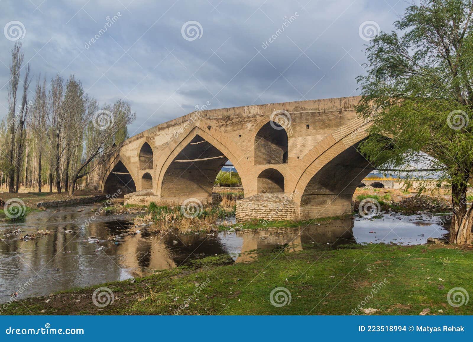 mir baha-e din mir baha'addin bridge in zanjan, ir