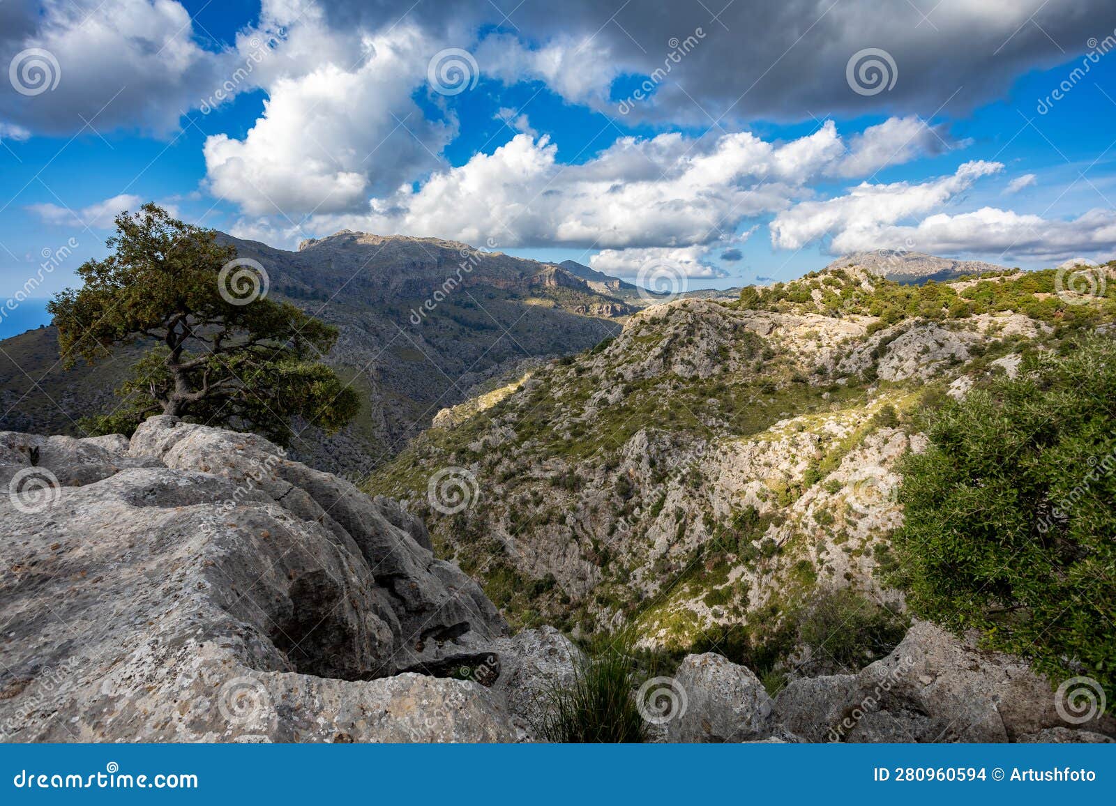 mirador coll de reis, nudo de corbata, serra de tramuntana mountain balearic islands mallorca spain